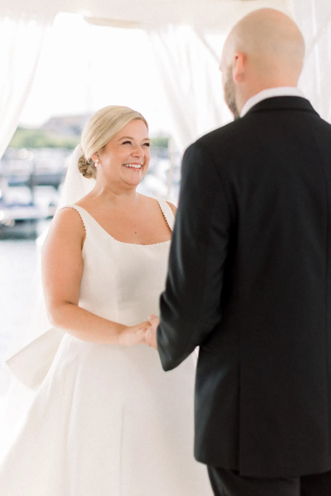 Hannah & Hunter Regatta Place Newport, RI Wedding 80 Kelly Dillon Wedding Photographer KellyDillonPhotographyRegattaPlaceWeddingPhotographyNewportRIWeddingPhotographyNewportRIWeddingPhotography80 scaled