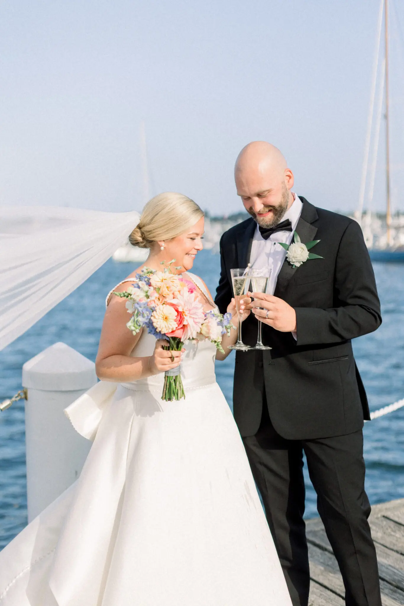 Hannah & Hunter Regatta Place Newport, RI Wedding 89 Kelly Dillon Wedding Photographer KellyDillonPhotographyRegattaPlaceWeddingPhotographyNewportRIWeddingPhotographyNewportRIWeddingPhotography89 scaled
