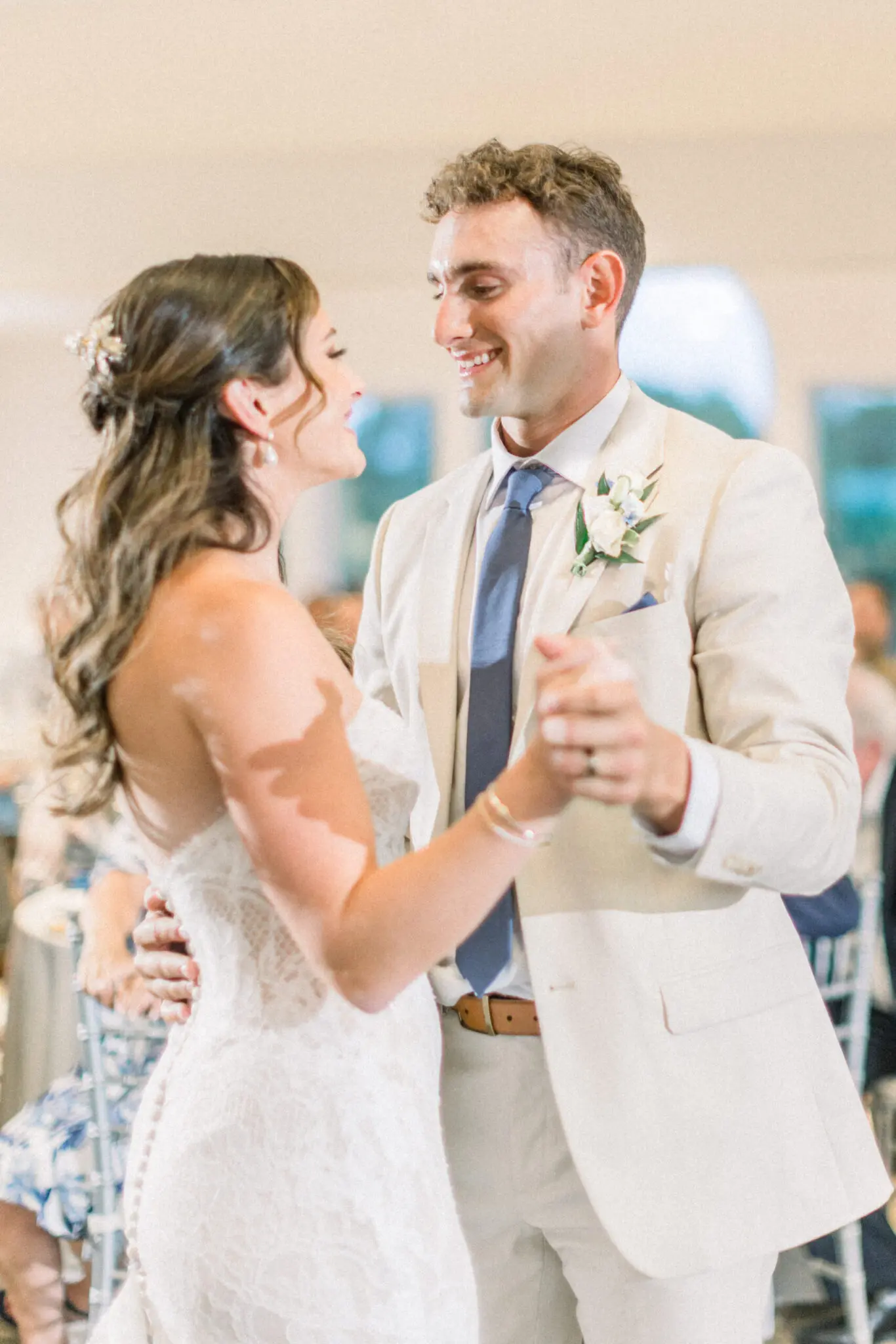 Hannah & Alex Cape Club Falmouth Cape Cod Wedding 120 Kelly Dillon Wedding Photographer KellyDillonPhotographyCapeClubWeddingCapeCodWeddingPhotographerCapeCodWeddingPhotography129 scaled