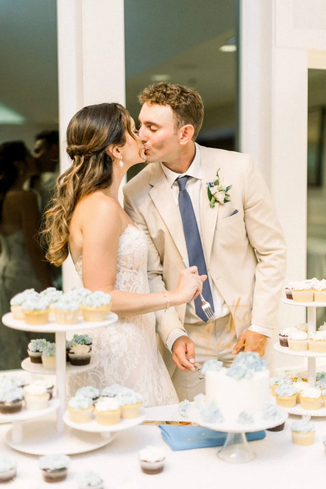 Hannah & Alex Cape Club Falmouth Cape Cod Wedding 137 Kelly Dillon Wedding Photographer KellyDillonPhotographyCapeClubWeddingCapeCodWeddingPhotographerCapeCodWeddingPhotography149 scaled