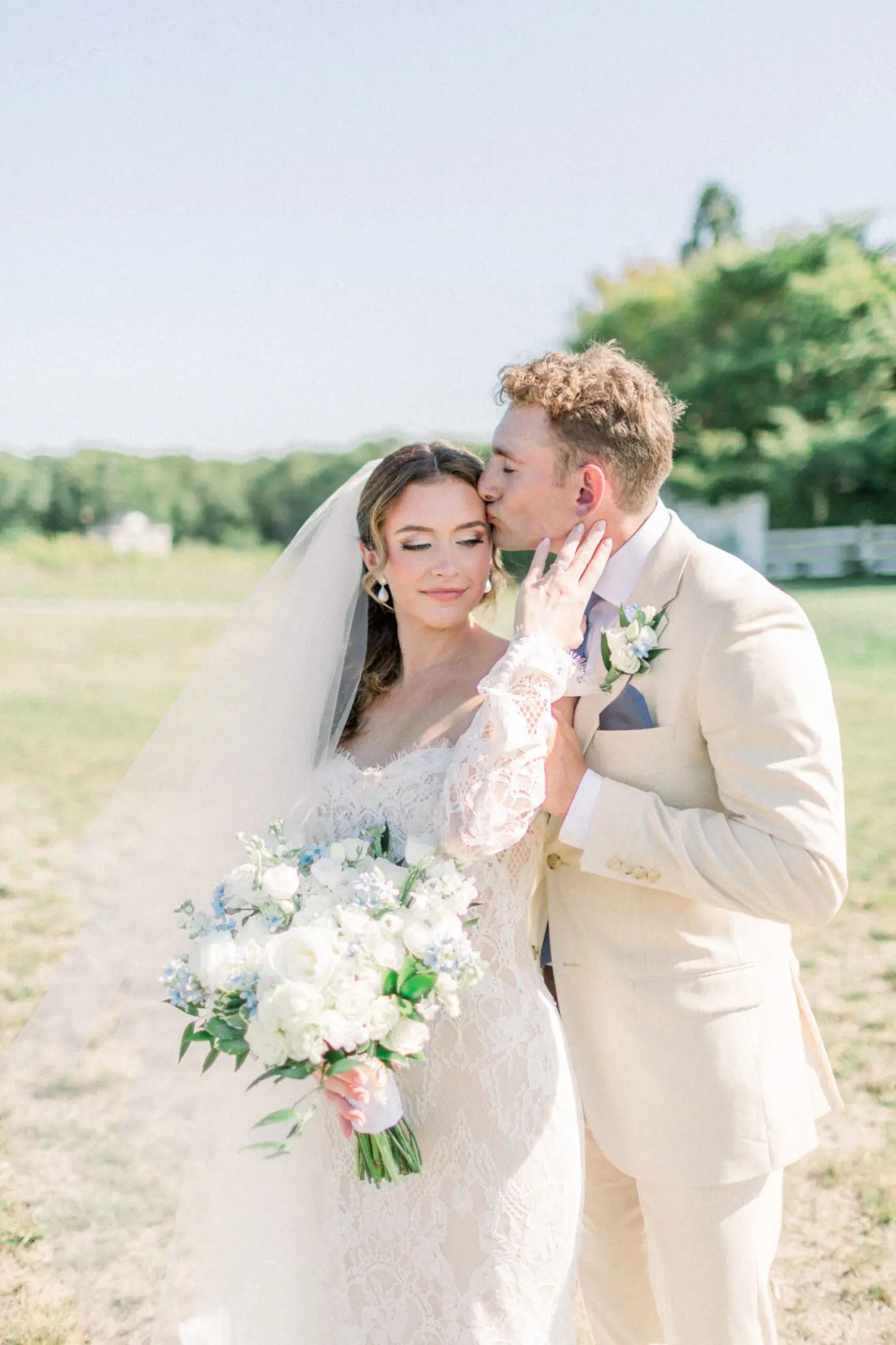 Hannah & Alex Cape Club Falmouth Cape Cod Wedding 56 Kelly Dillon Wedding Photographer KellyDillonPhotographyCapeClubWeddingCapeCodWeddingPhotographerCapeCodWeddingPhotography58 scaled