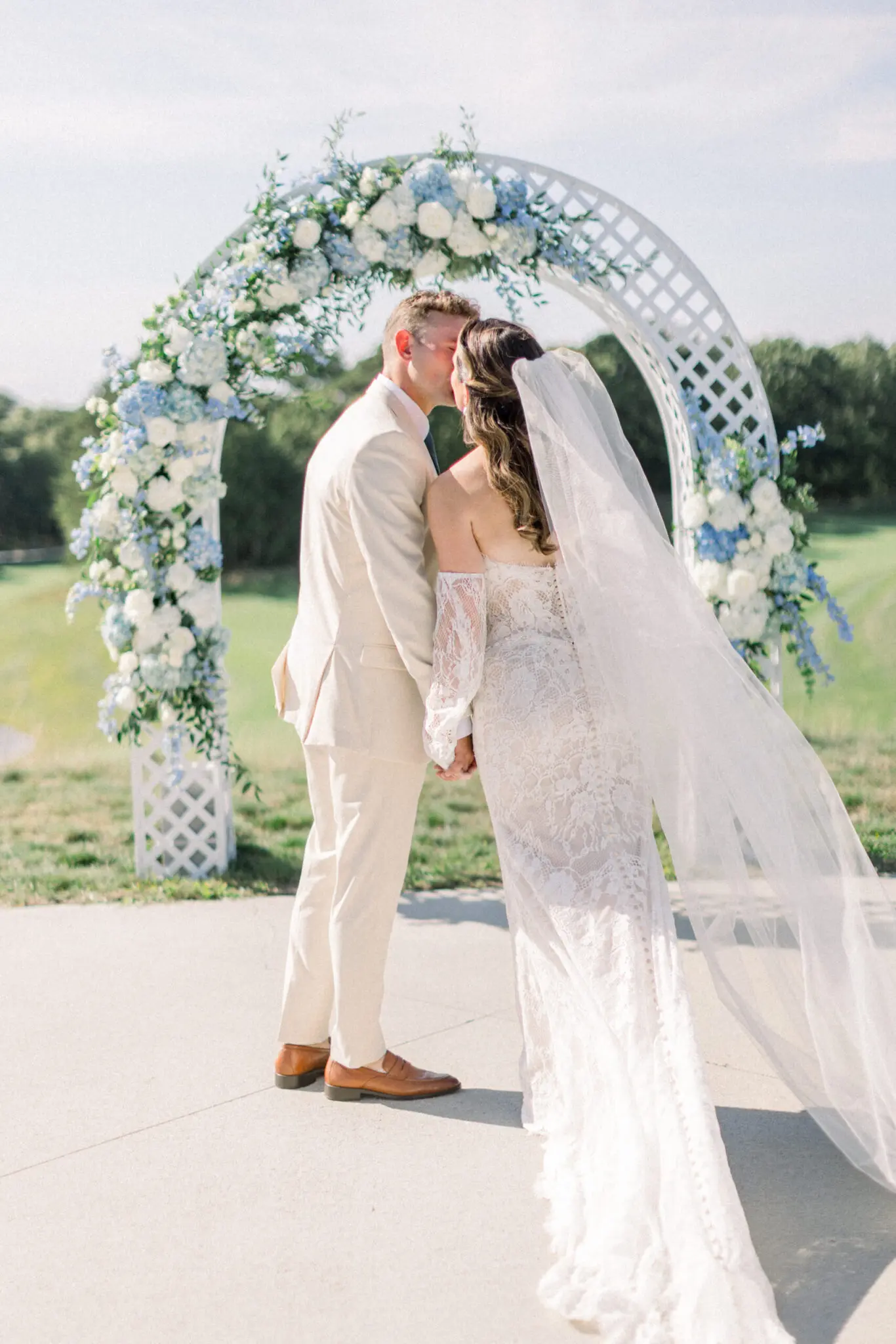 Hannah & Alex Cape Club Falmouth Cape Cod Wedding 59 Kelly Dillon Wedding Photographer KellyDillonPhotographyCapeClubWeddingCapeCodWeddingPhotographerCapeCodWeddingPhotography63 scaled