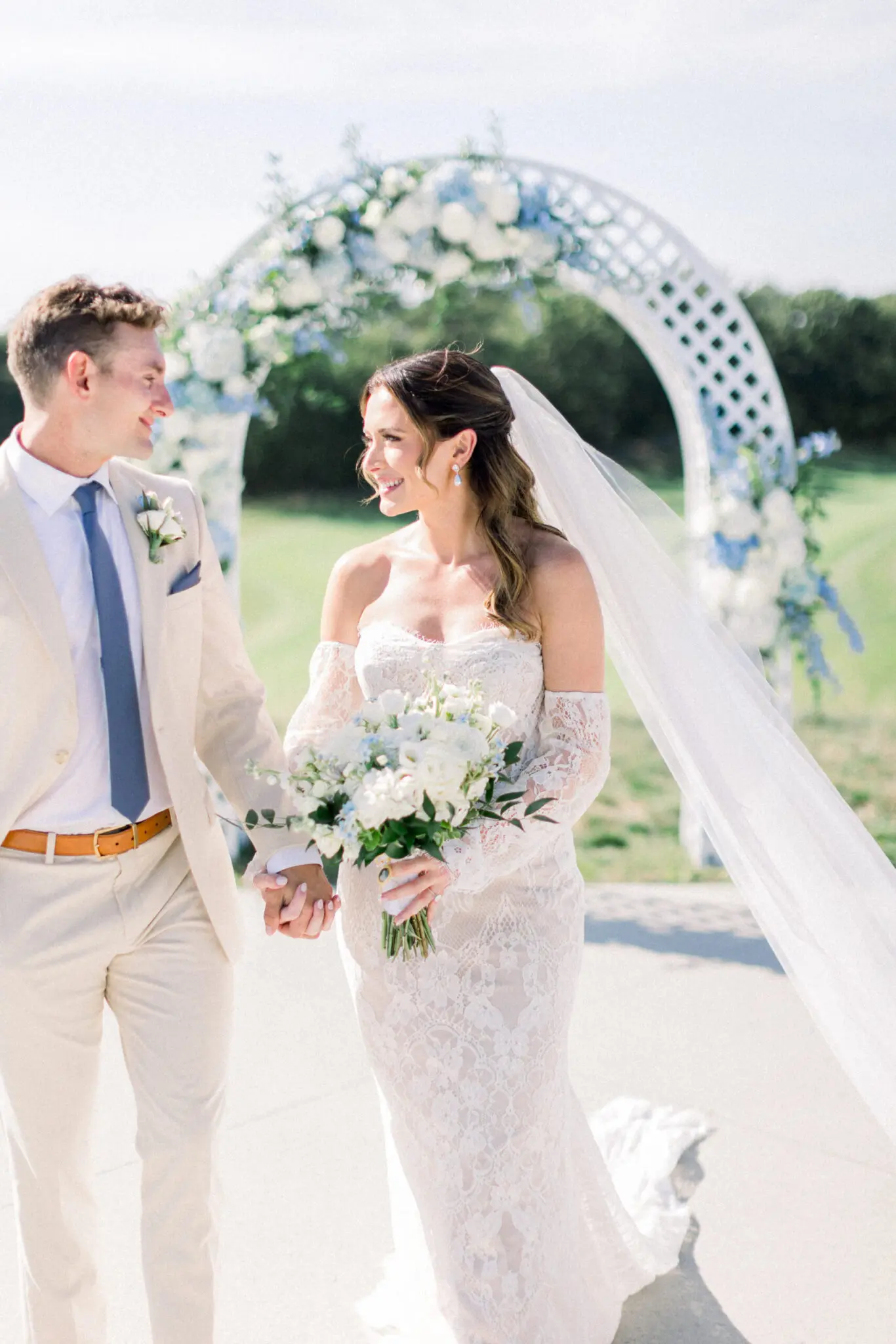 Hannah & Alex Cape Club Falmouth Cape Cod Wedding 60 Kelly Dillon Wedding Photographer KellyDillonPhotographyCapeClubWeddingCapeCodWeddingPhotographerCapeCodWeddingPhotography64 scaled