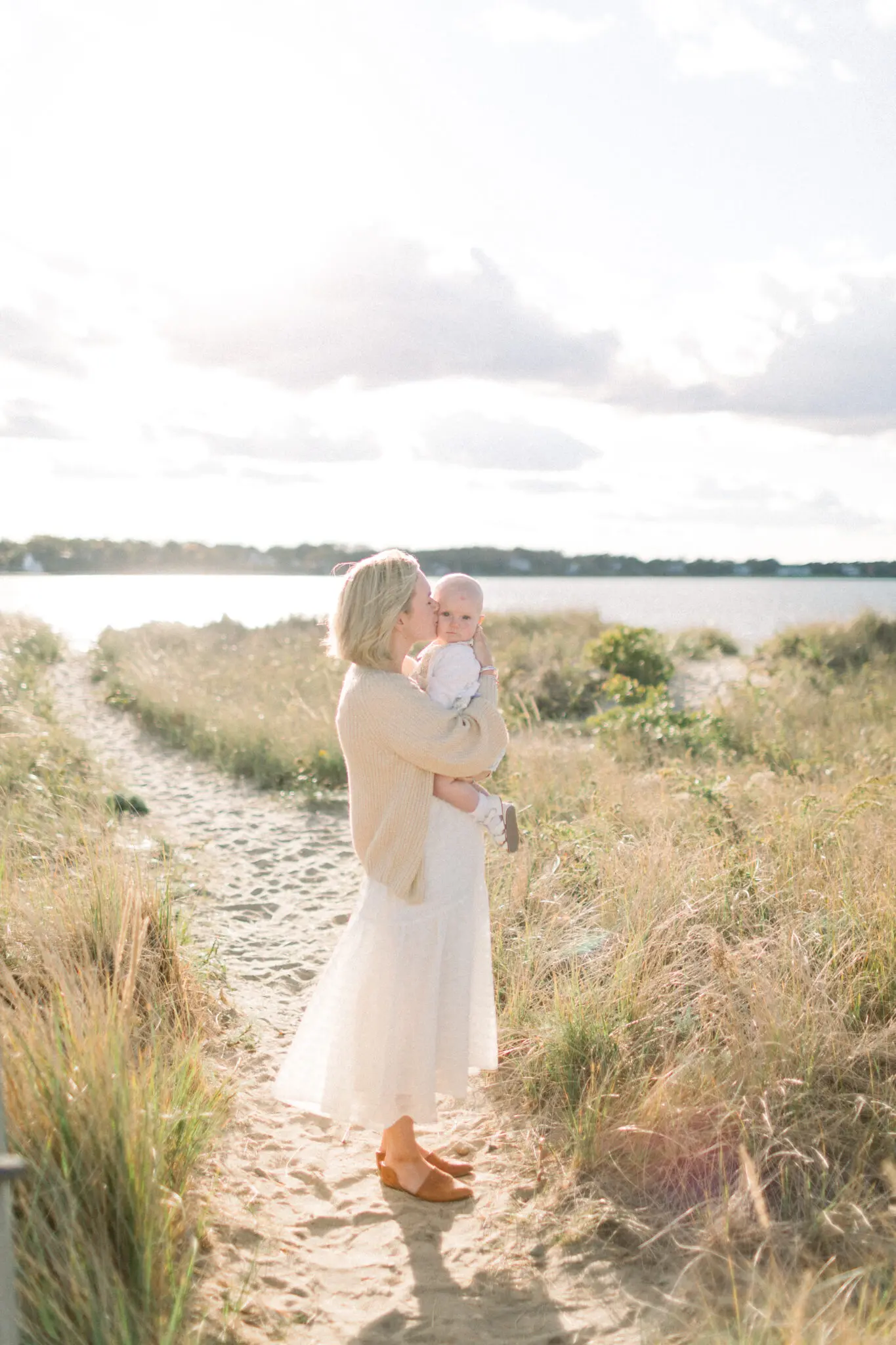 Kelly Dillon Wedding Photographer KellyDillonPhotographyDuxburyBeachFamilyPhotographyCapeCodWeddinghotographerCapeCodWeddingPhotography13 scaled