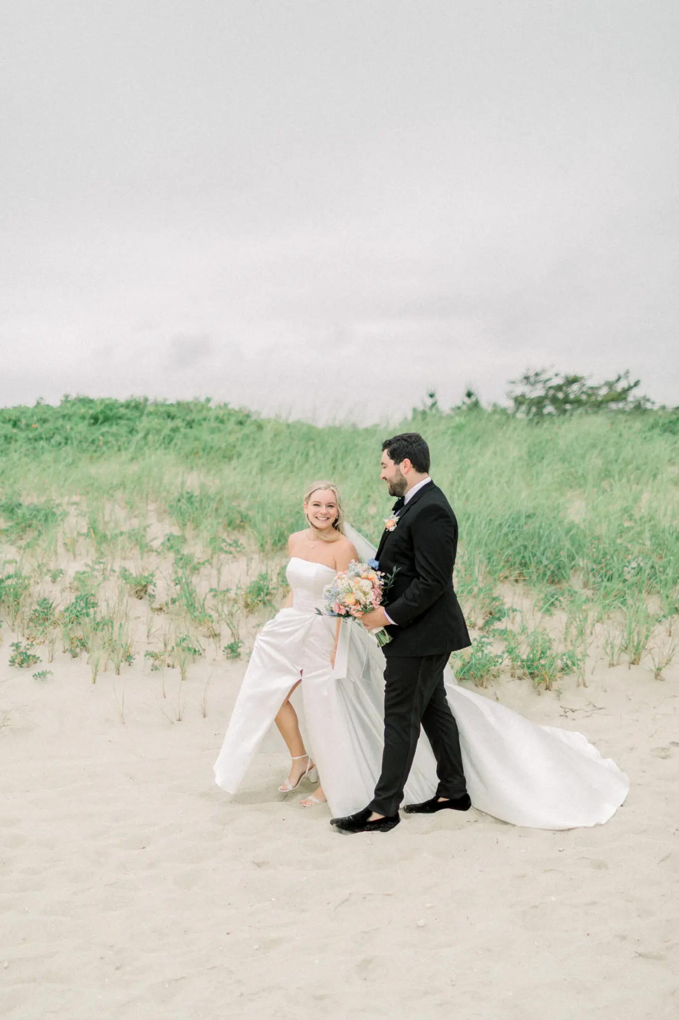 Kelly Dillon Wedding Photographer KellyDillonPhotographyWychmereTheDuneWeddingPhotographyCapeCodWeddingPhotographerCapeCodWeddingPhotography1 scaled
