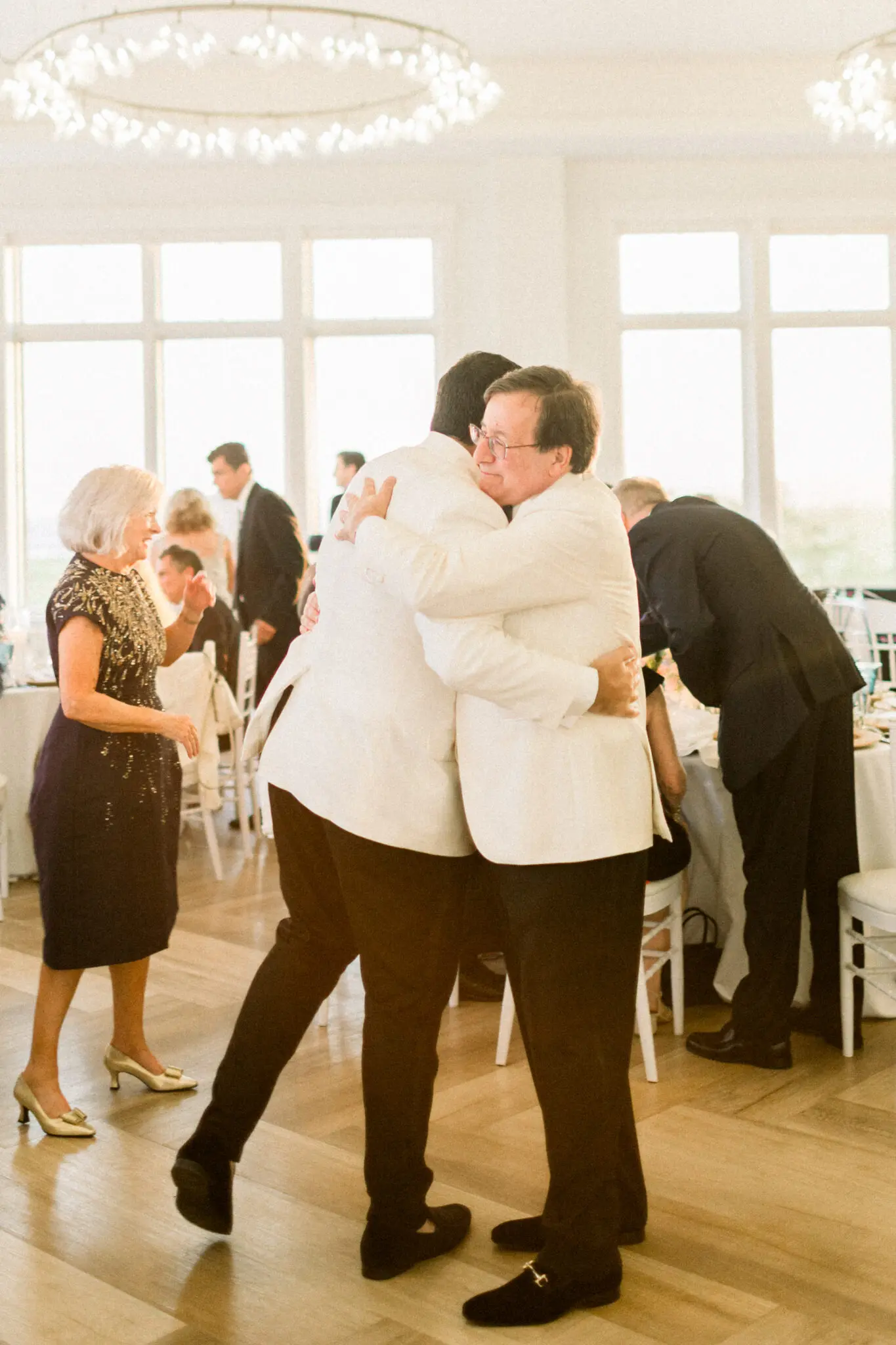 Kelly Dillon Wedding Photographer KellyDillonPhotographyWychmereTheDuneWeddingPhotographyCapeCodWeddingPhotographerCapeCodWeddingPhotography146 scaled