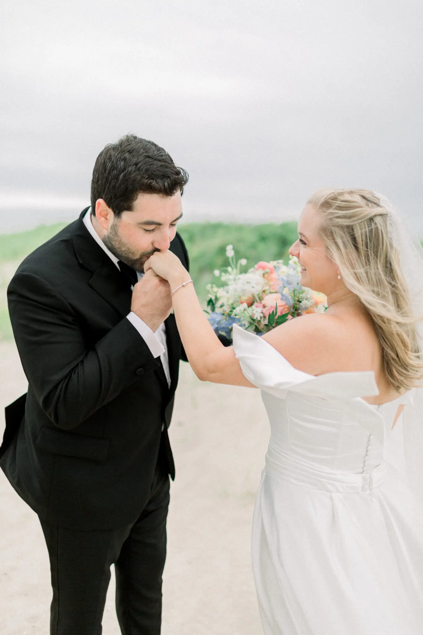 Kelly Dillon Wedding Photographer KellyDillonPhotographyWychmereTheDuneWeddingPhotographyCapeCodWeddingPhotographerCapeCodWeddingPhotography21 scaled