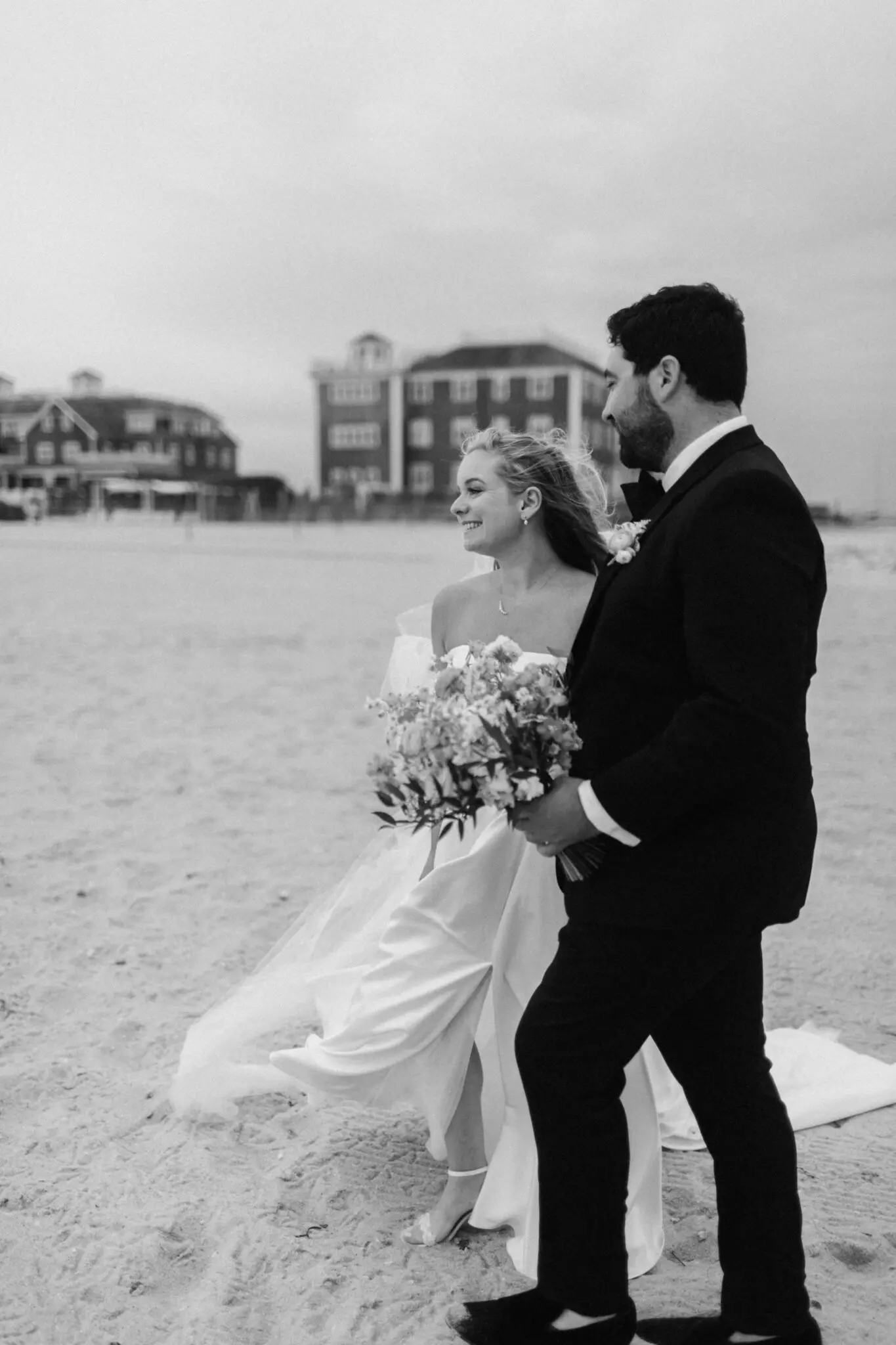 Kelly Dillon Wedding Photographer KellyDillonPhotographyWychmereTheDuneWeddingPhotographyCapeCodWeddingPhotographerCapeCodWeddingPhotography29 scaled