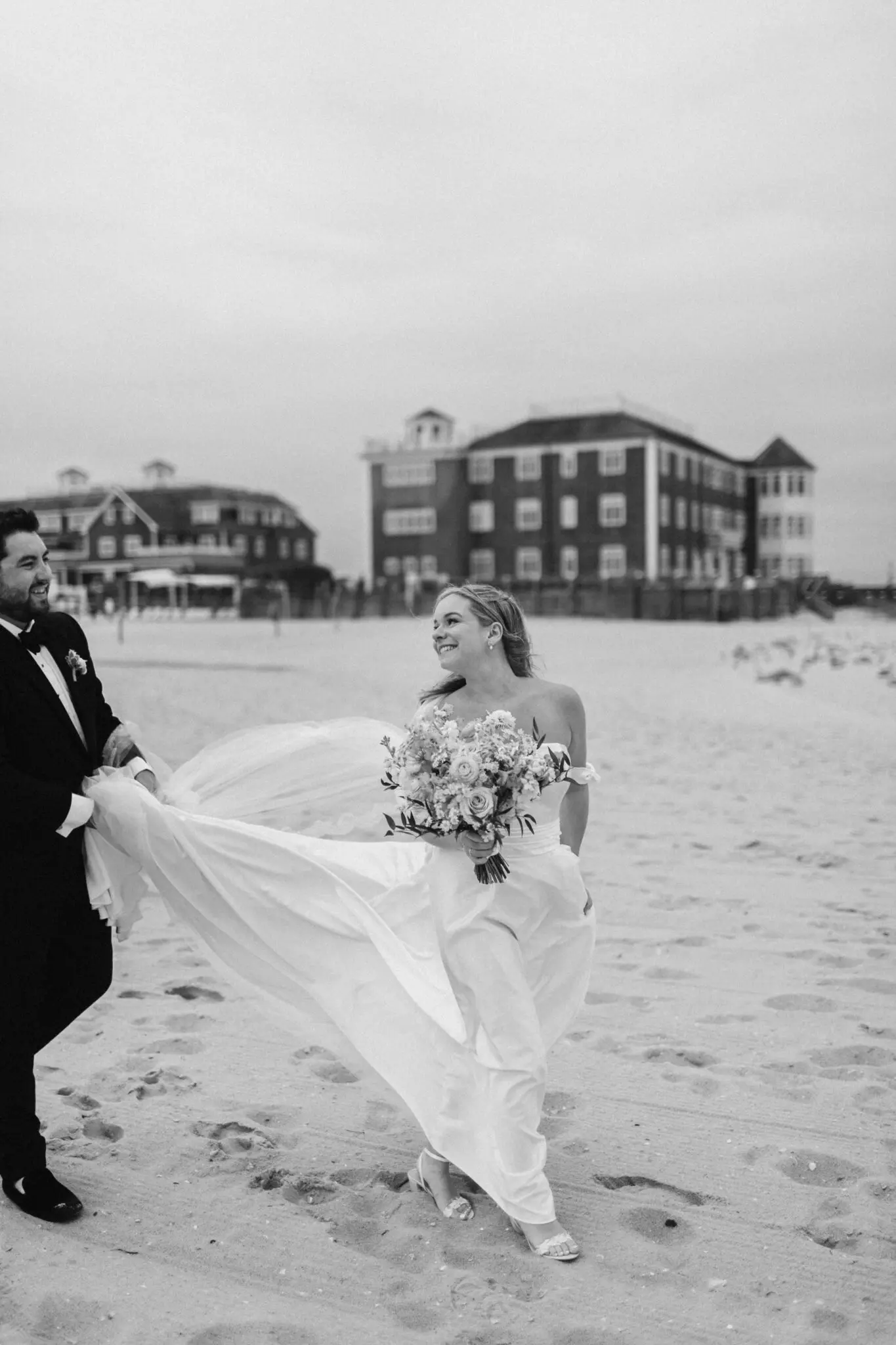 Kelly Dillon Wedding Photographer KellyDillonPhotographyWychmereTheDuneWeddingPhotographyCapeCodWeddingPhotographerCapeCodWeddingPhotography30 scaled