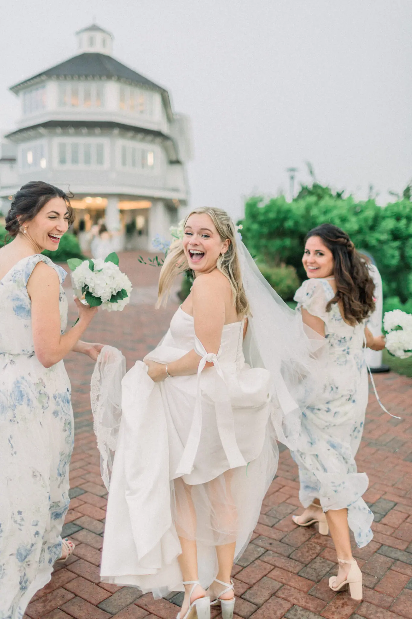 Kelly Dillon Wedding Photographer KellyDillonPhotographyWychmereTheDuneWeddingPhotographyCapeCodWeddingPhotographerCapeCodWeddingPhotography47 scaled