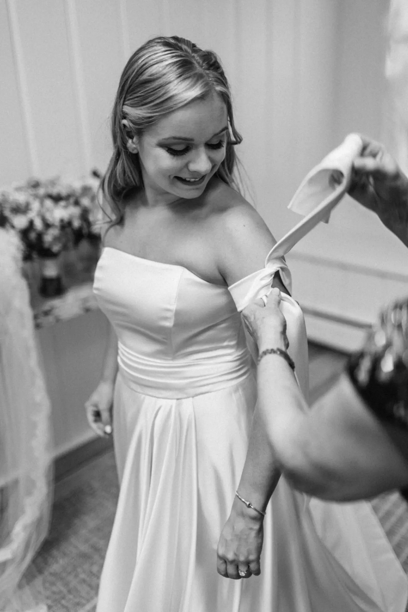 Kelly Dillon Wedding Photographer KellyDillonPhotographyWychmereTheDuneWeddingPhotographyCapeCodWeddingPhotographerCapeCodWeddingPhotography7 scaled