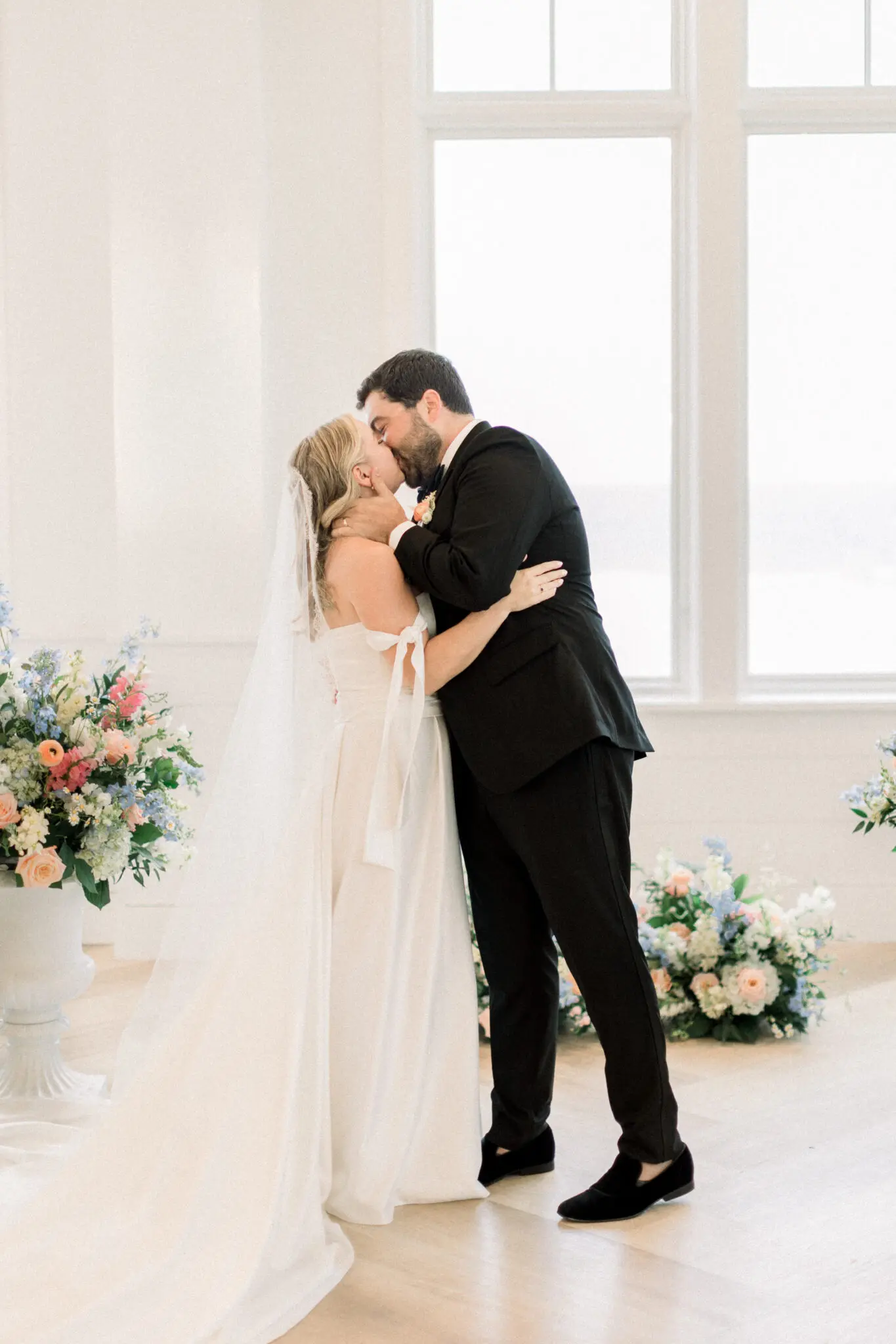 Kelly Dillon Wedding Photographer KellyDillonPhotographyWychmereTheDuneWeddingPhotographyCapeCodWeddingPhotographerCapeCodWeddingPhotography71 scaled