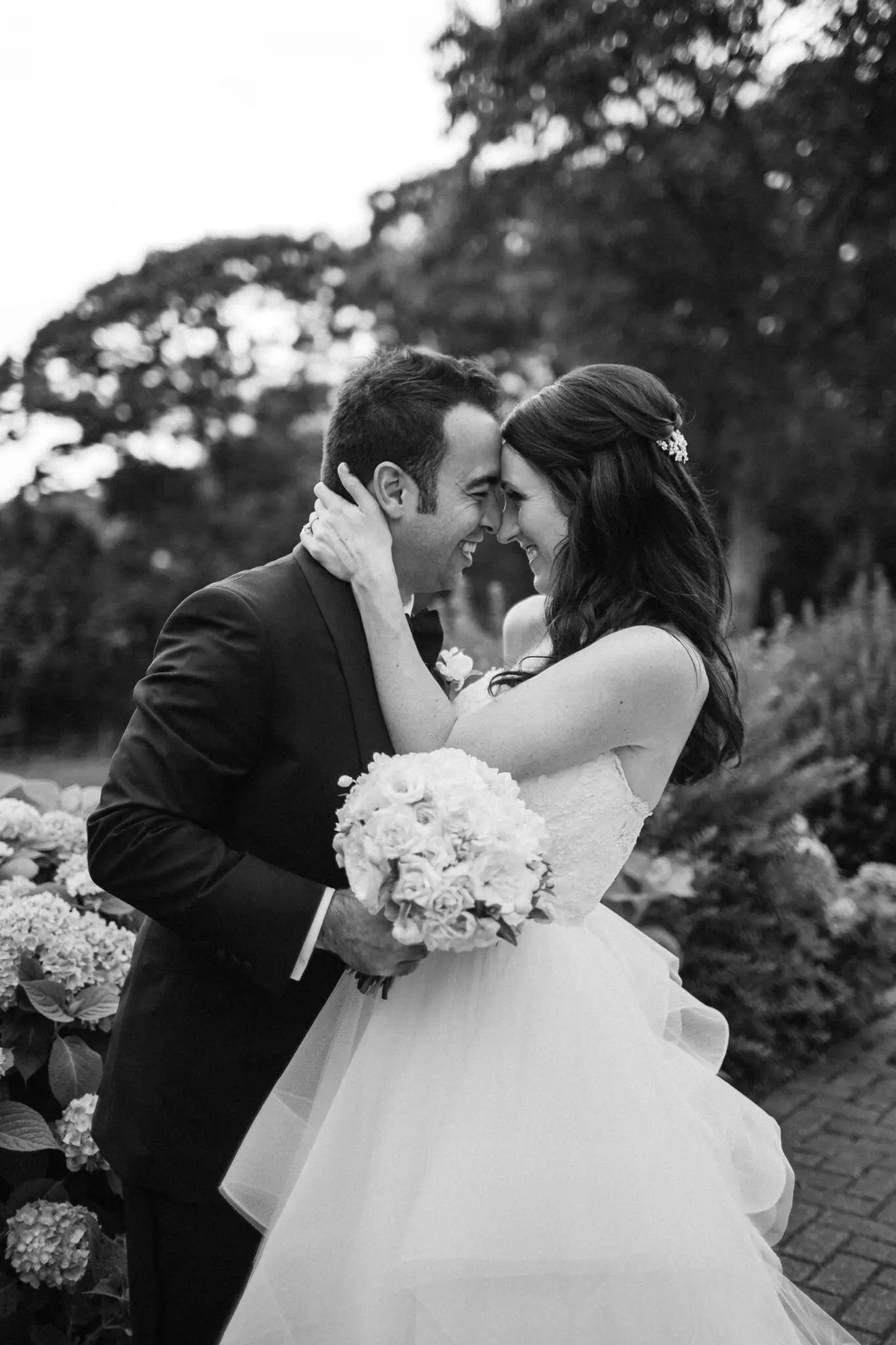 Audrey & Cristiano Beach Plum Inn Martha's Vineyard Wedding 81 Kelly Dillon Wedding Photographer KellyDillonPhotographyMarthasVineardBeachPlumInnWeddingPhotographyCapeCodWeddingPhotographerCapeCodWeddingPhotography81 scaled