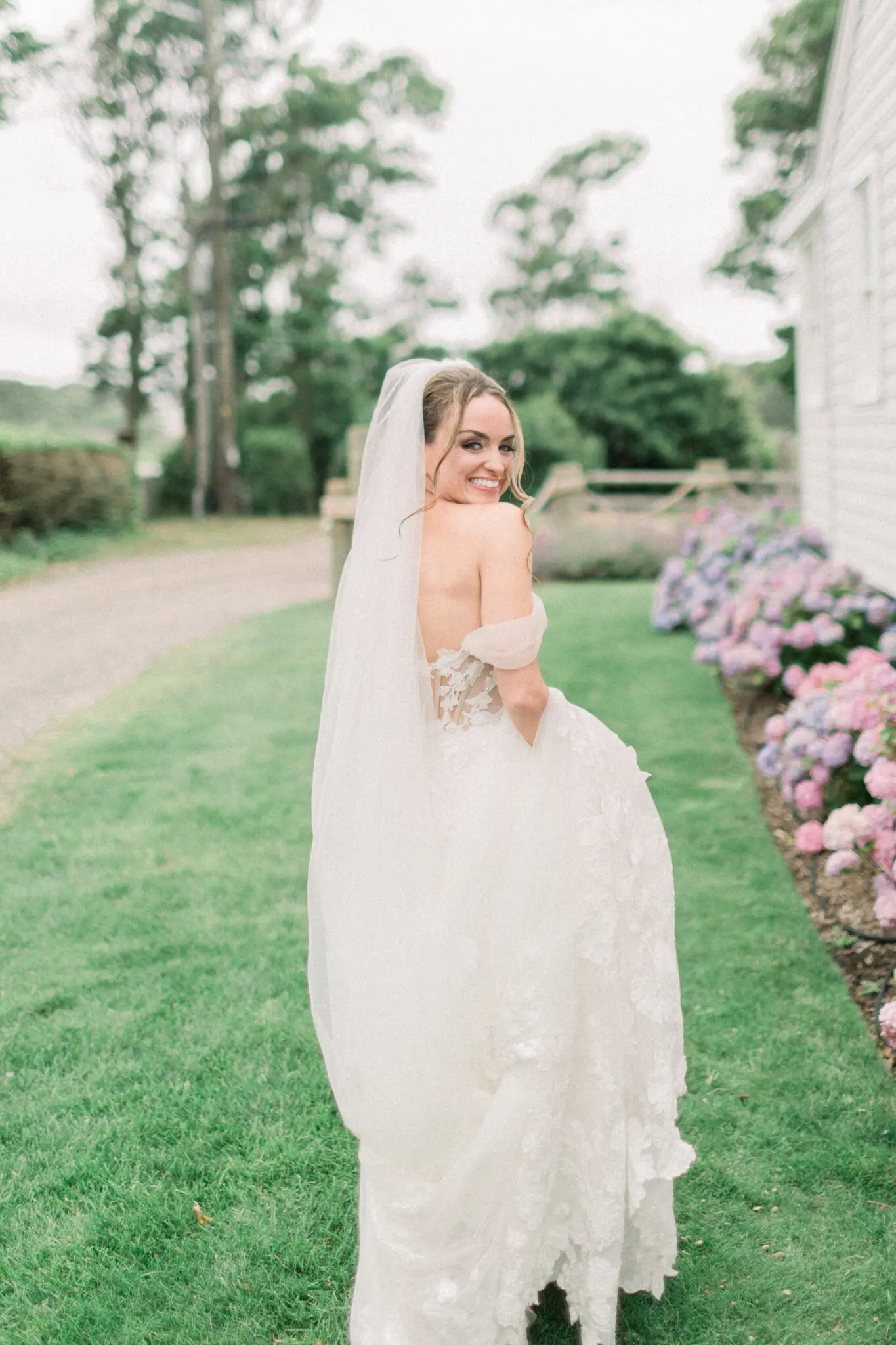 Kelly Dillon Wedding Photographer KellyDillonPhotographyTheSeaViewDennisMAWeddingPhotographyCapeCodWeddingPhotographerCapeCodWeddingPhotography13 scaled