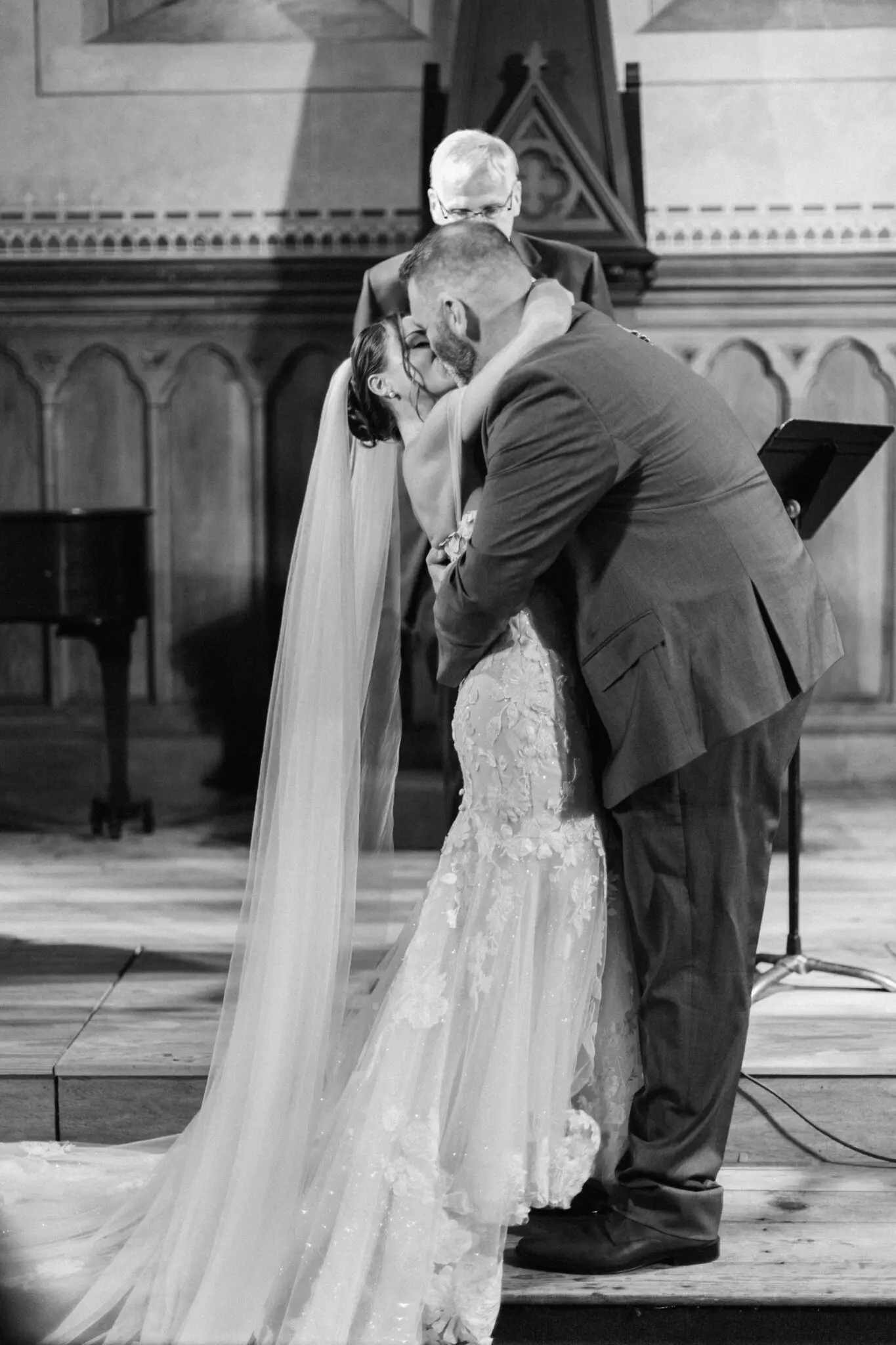 Kelly Dillon Wedding Photographer KellyDillonPhotographyTheSeaViewDennisMAWeddingPhotographyCapeCodWeddingPhotographerCapeCodWeddingPhotography21 scaled