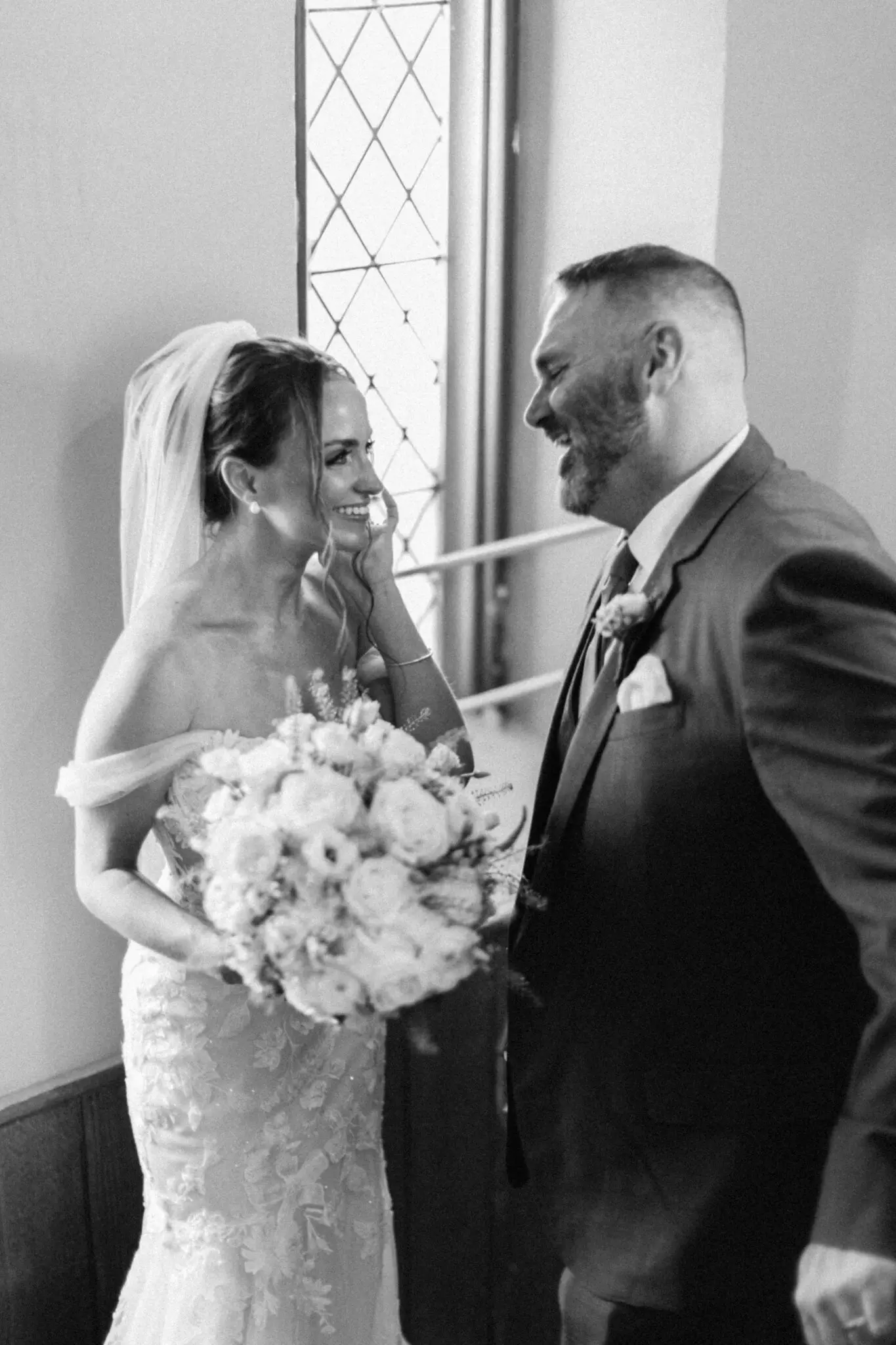 Kelly Dillon Wedding Photographer KellyDillonPhotographyTheSeaViewDennisMAWeddingPhotographyCapeCodWeddingPhotographerCapeCodWeddingPhotography25 scaled