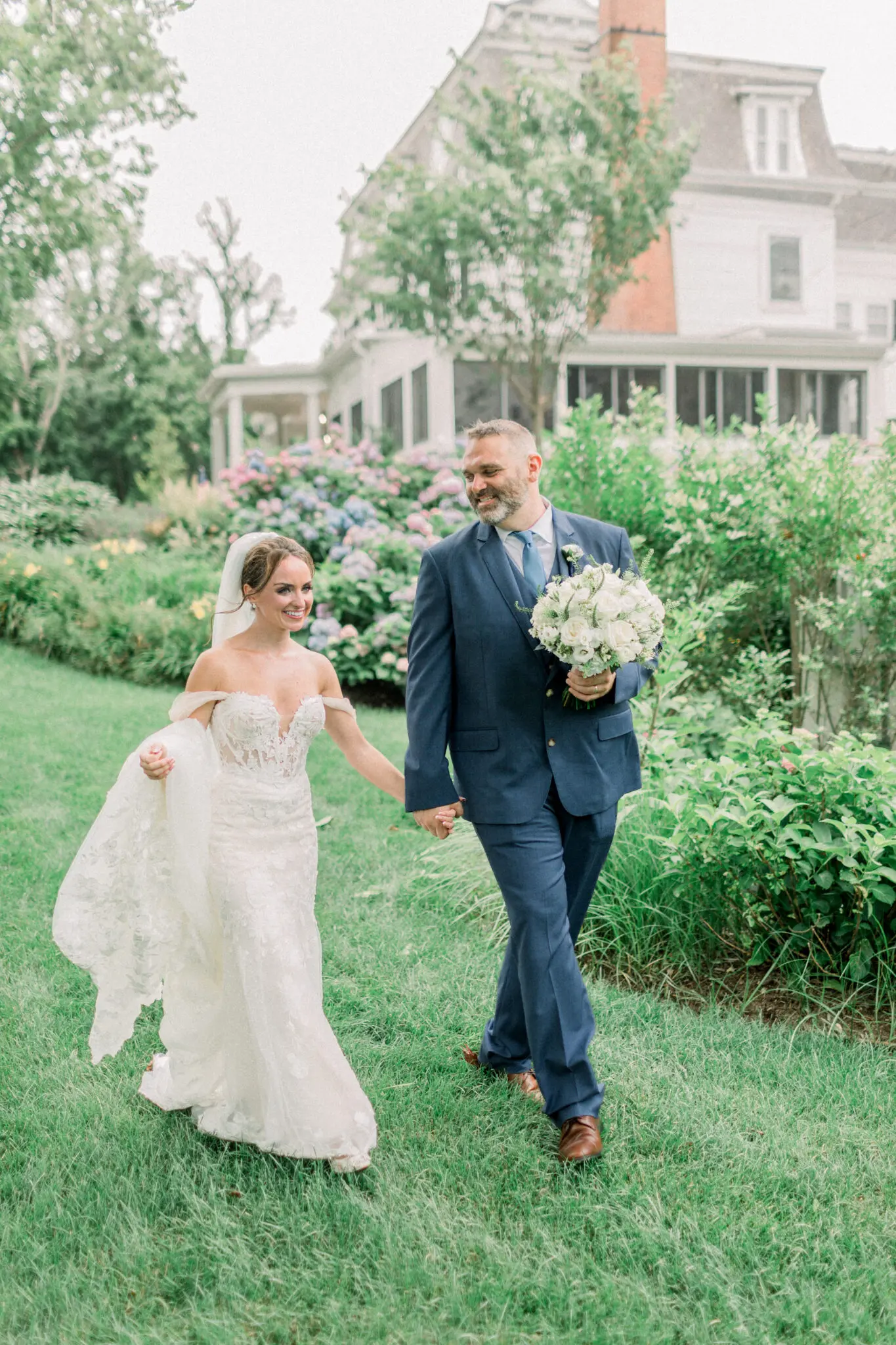 Kelly Dillon Wedding Photographer KellyDillonPhotographyTheSeaViewDennisMAWeddingPhotographyCapeCodWeddingPhotographerCapeCodWeddingPhotography33 scaled