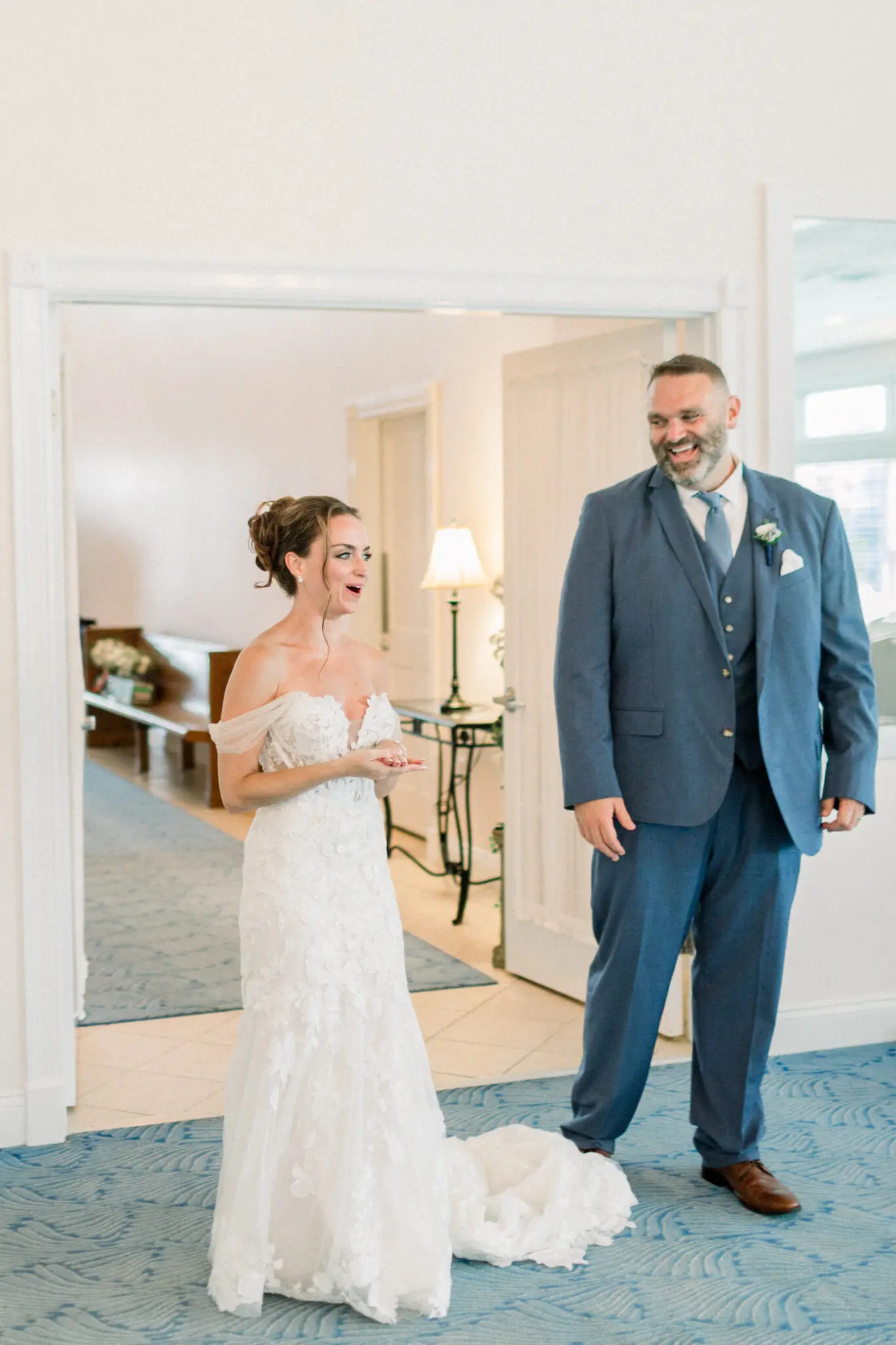 Kelly Dillon Wedding Photographer KellyDillonPhotographyTheSeaViewDennisMAWeddingPhotographyCapeCodWeddingPhotographerCapeCodWeddingPhotography34 scaled