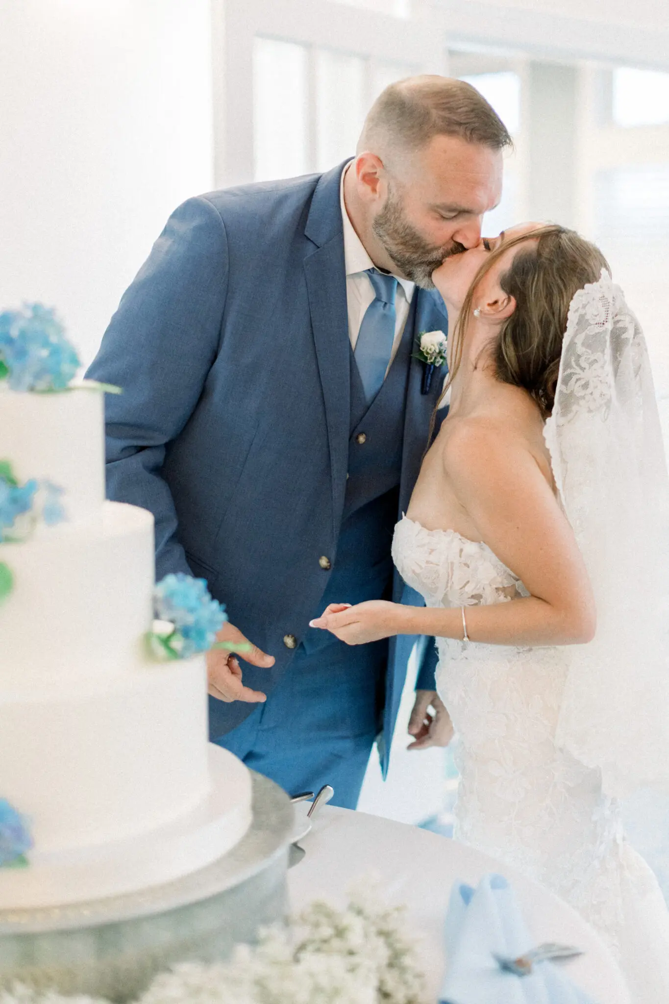 Kelly Dillon Wedding Photographer KellyDillonPhotographyTheSeaViewDennisMAWeddingPhotographyCapeCodWeddingPhotographerCapeCodWeddingPhotography57 scaled