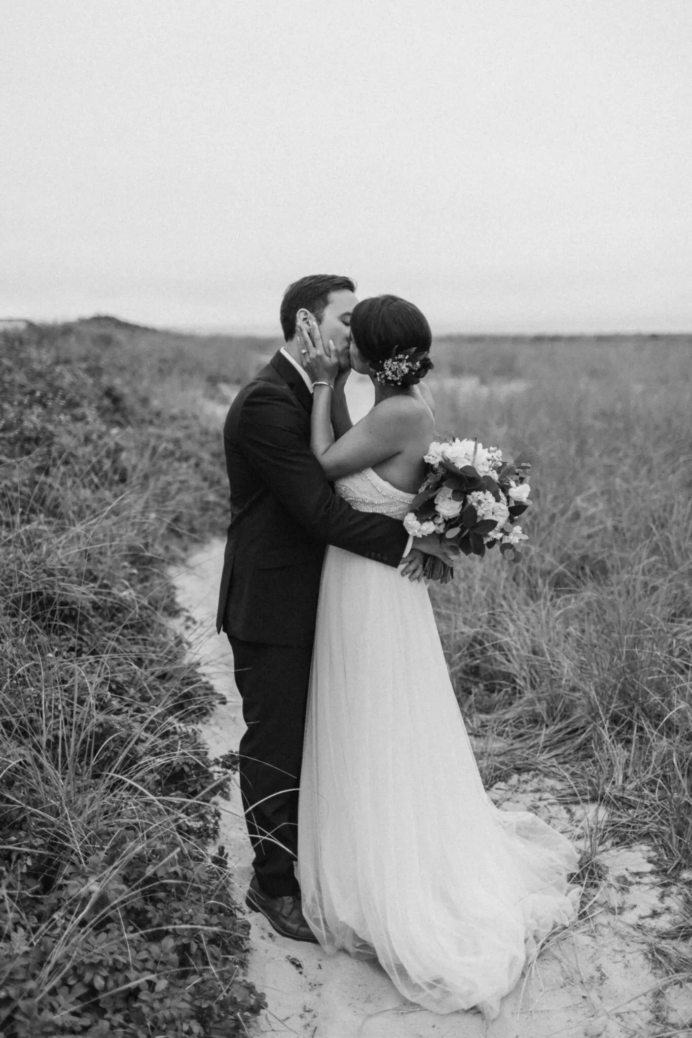 Kelly Dillon Wedding Photographer KellyDillonPhotographyWychmereWeddingPhotographyCapeCodWeddingPhotographerCapeCodWeddingPhotography112 scaled