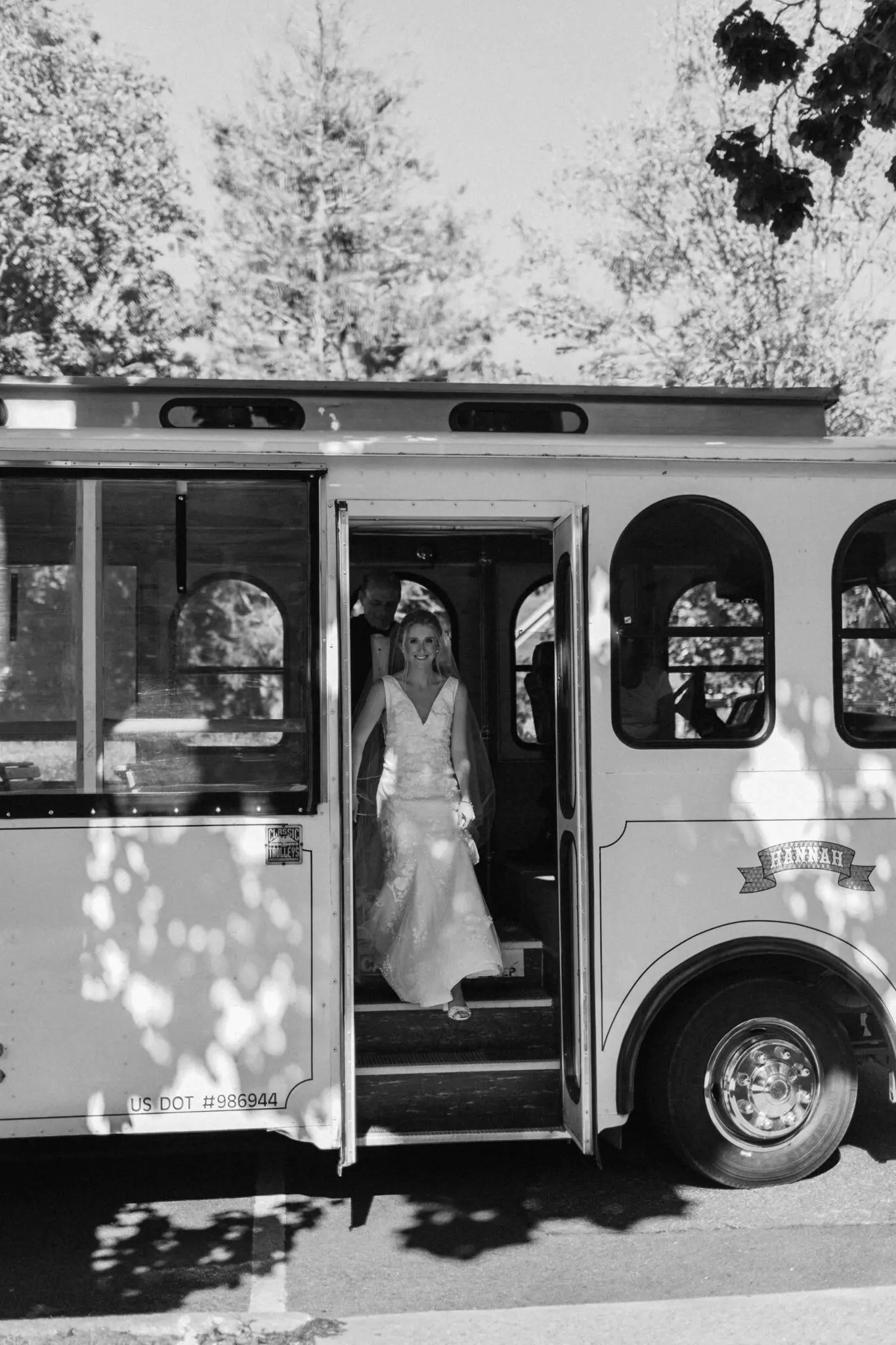 Kelly & Timothy Chatham Bars Inn Cape Cod Wedding 31 Kelly Dillon Wedding Photographer KellyDillonPhotographyChathamBarsInnWeddingPhotographyCapeCodWeddingPhotographerCapeCodWeddingPhotography31 scaled