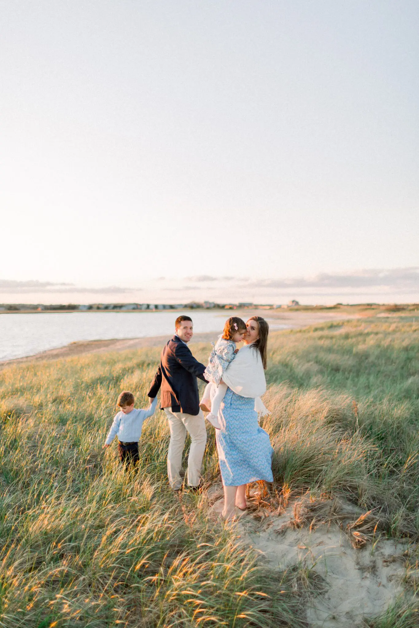 The Hacker Family Cape Cod Family Session 4 Kelly Dillon Wedding Photographer KellyDillonPhotographyDuxburyBeachFamilyPhotographyCapeCodWeddingPhotographerCapeCodWeddingPhotography4 1 scaled