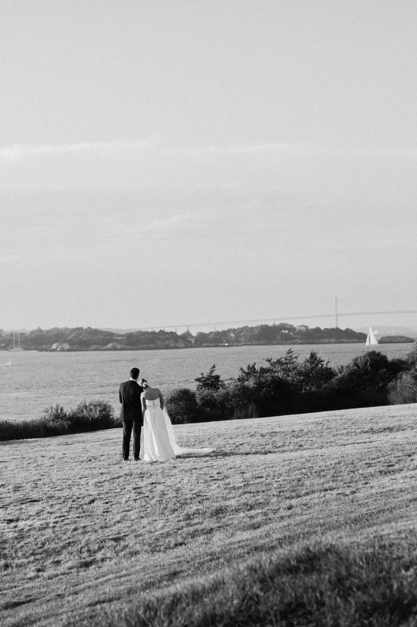 Kelly Dillon Wedding Photographer KellyDillonPhotographyOceanCliffNewportRIWeddingPhotographyNewportRIWeddingPhotographerNewportRIWeddingPhotography151 scaled