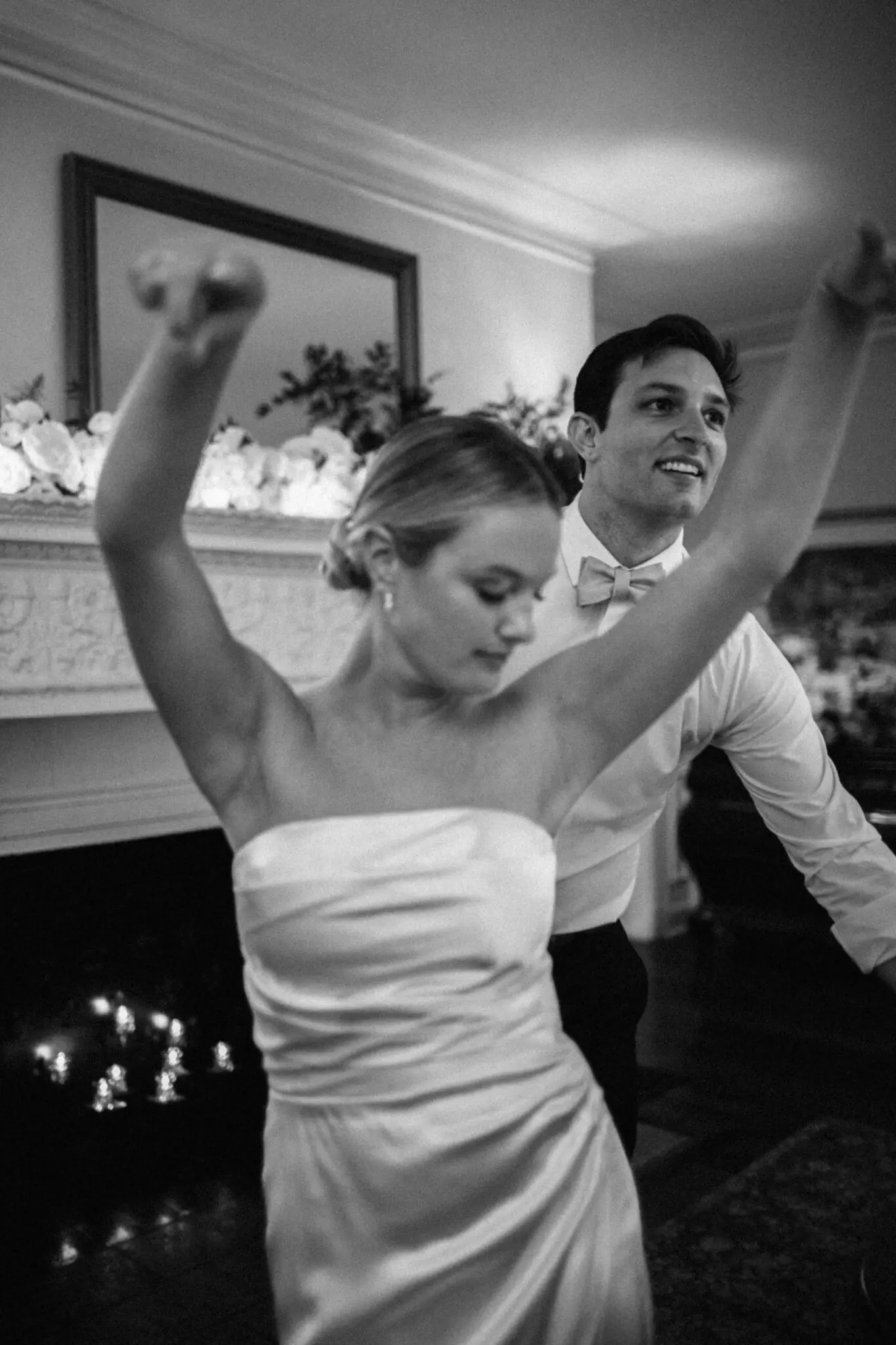 Kelly Dillon Wedding Photographer KellyDillonPhotographyOceanCliffNewportRIWeddingPhotographyNewportRIWeddingPhotographerNewportRIWeddingPhotography184 scaled