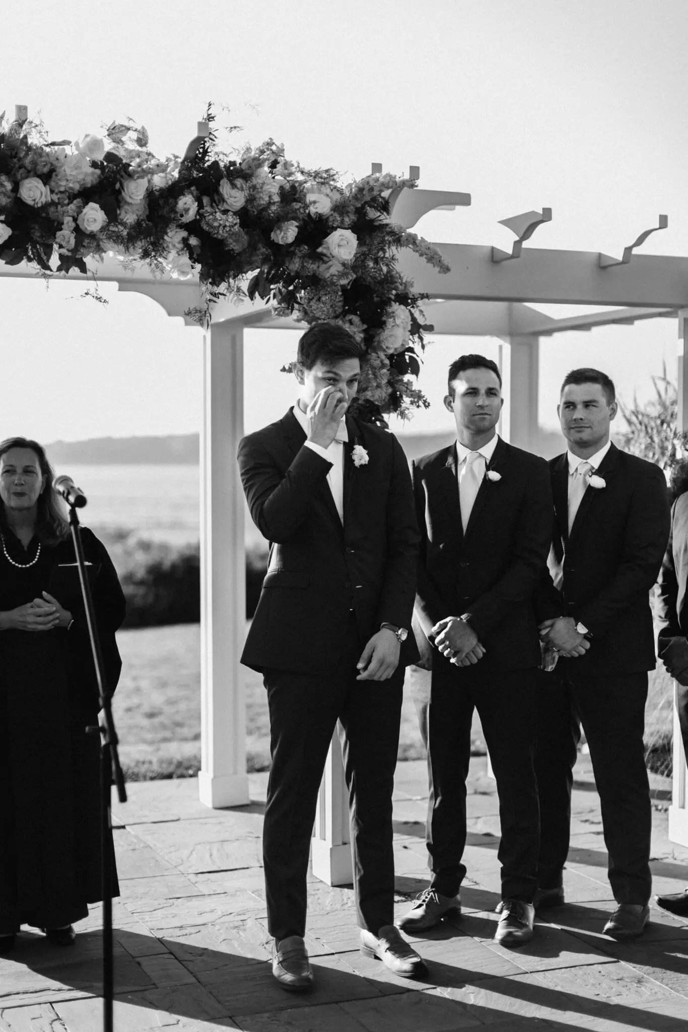 Kelly Dillon Wedding Photographer KellyDillonPhotographyOceanCliffNewportRIWeddingPhotographyNewportRIWeddingPhotographerNewportRIWeddingPhotography59 scaled