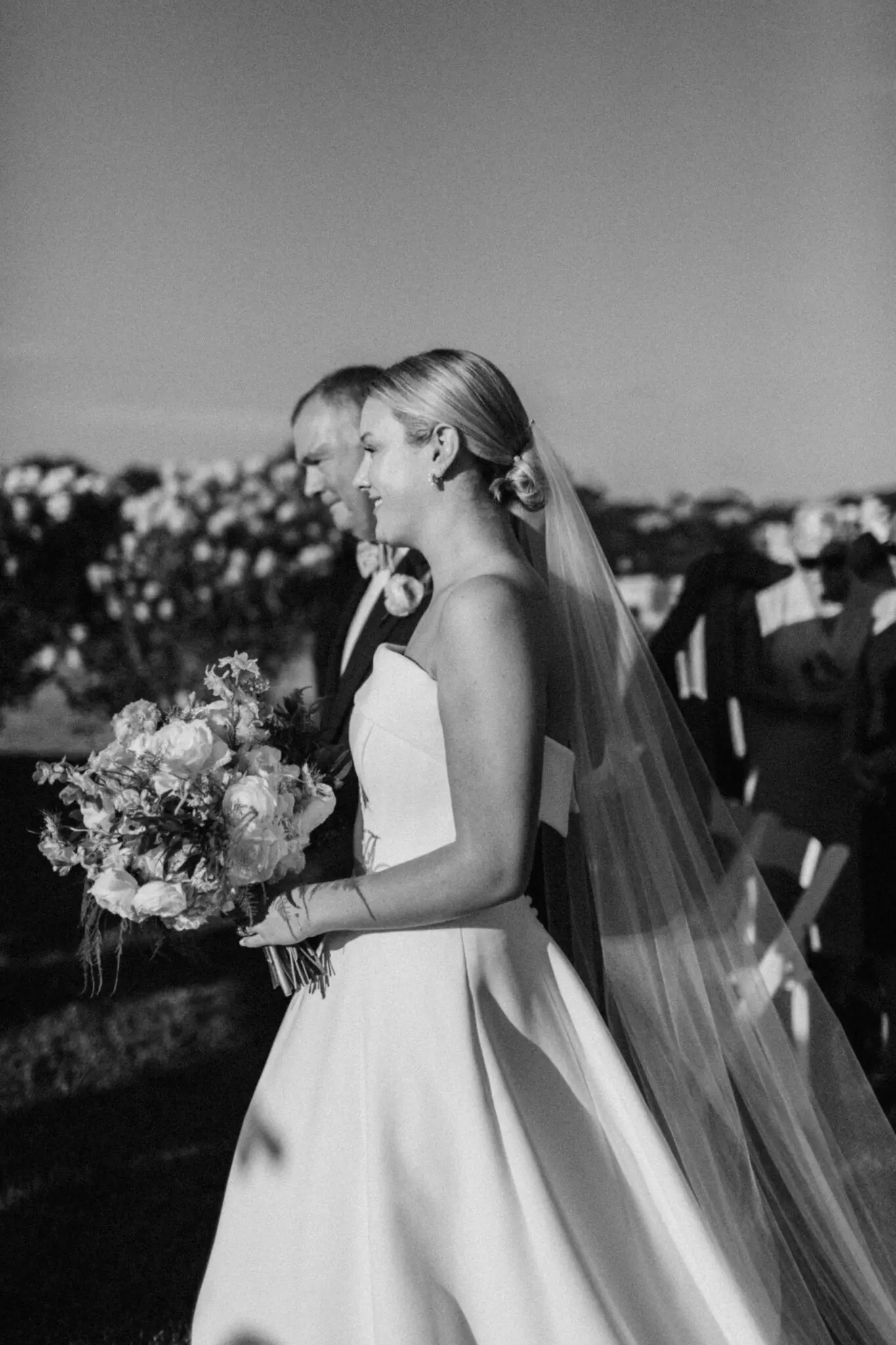 Kelly Dillon Wedding Photographer KellyDillonPhotographyOceanCliffNewportRIWeddingPhotographyNewportRIWeddingPhotographerNewportRIWeddingPhotography63 scaled