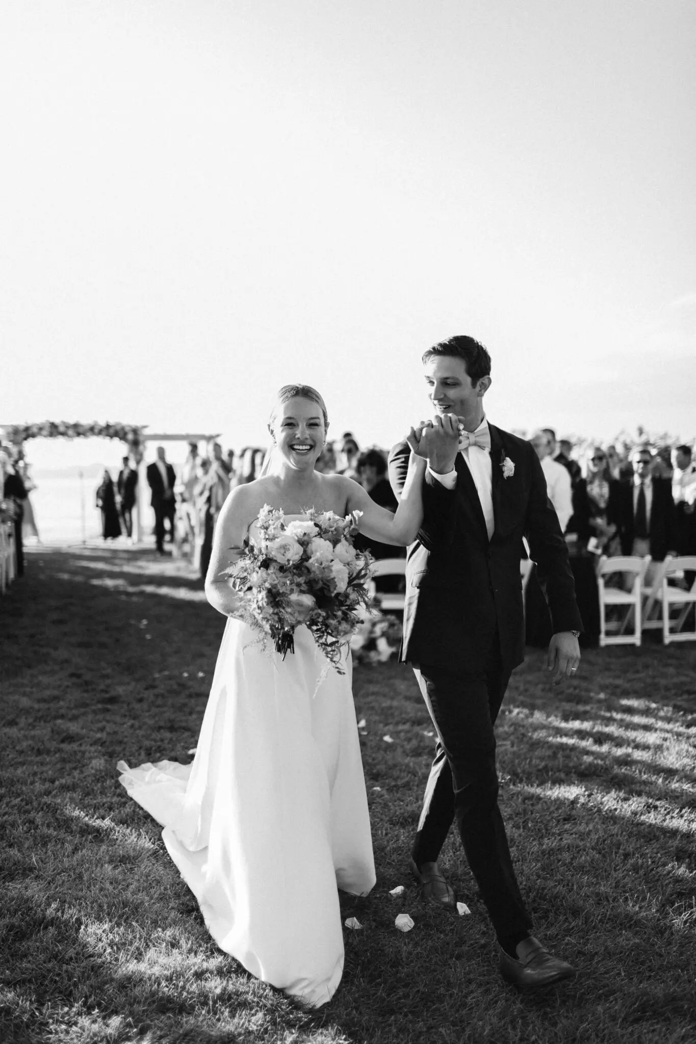 Kelly Dillon Wedding Photographer KellyDillonPhotographyOceanCliffNewportRIWeddingPhotographyNewportRIWeddingPhotographerNewportRIWeddingPhotography77 scaled