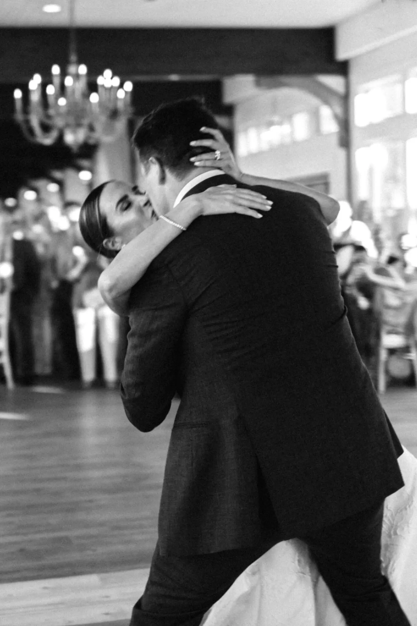Kelly Dillon Wedding Photographer KellyDillonPhotographyWychmereWeddingPhotographyCapeCodWeddingPhotographerCapeCodWeddingPhotography107 scaled