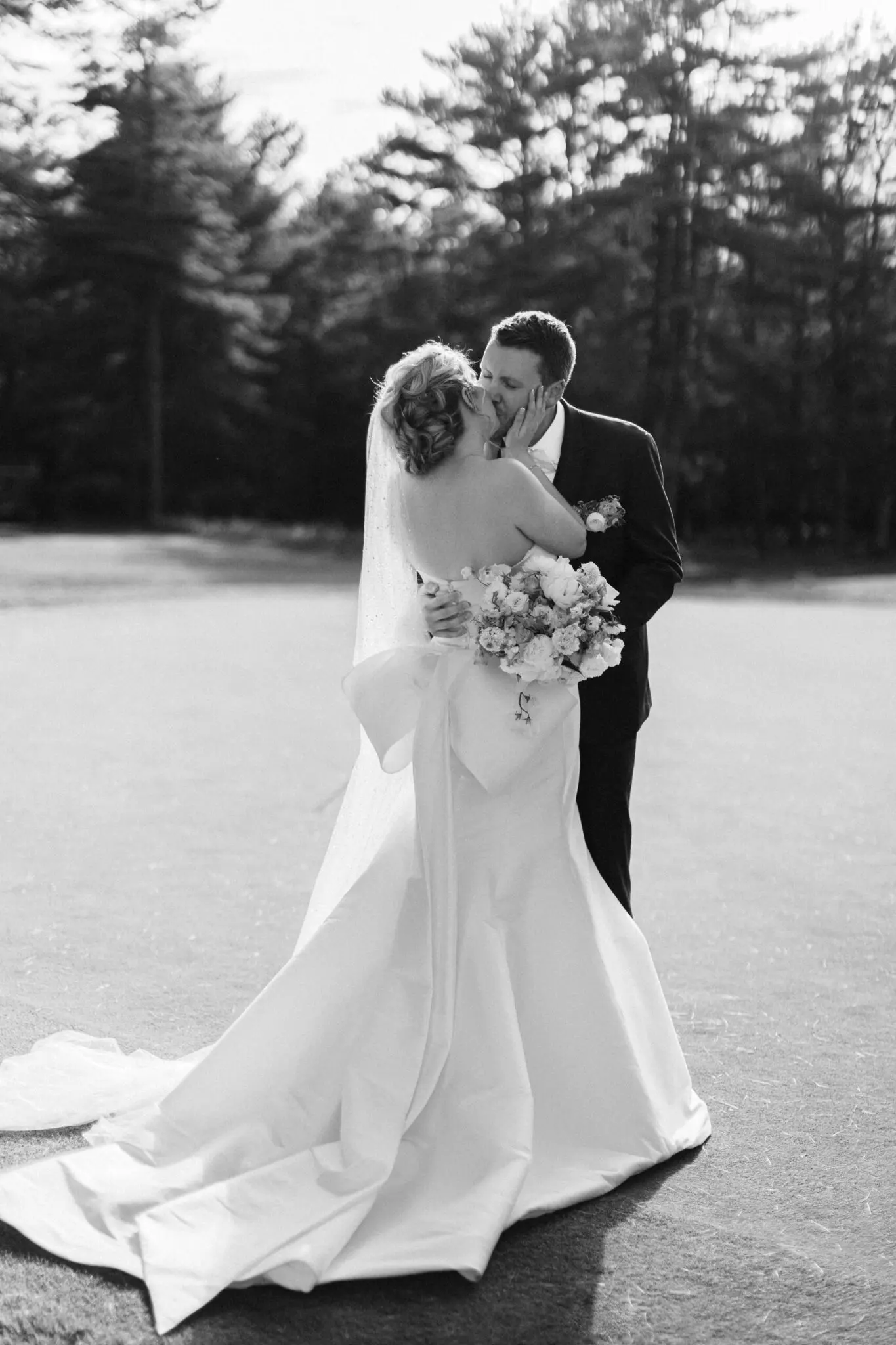 Kelly Dillon Wedding Photographer KellyDillonPhotographyPavilionatThePinehillsWeddingPhotographyCapeCodWeddingPhotographerCapeCodWeddingPhotography77 scaled