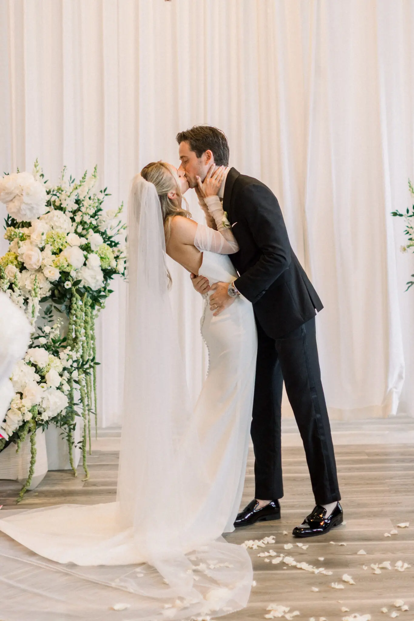 Kelly Dillon Wedding Photographer KellyDillonPhotographyWychmereWeddingPhotographyCapeCodWeddingPhotographerCapeCodWeddingPhotography95 scaled