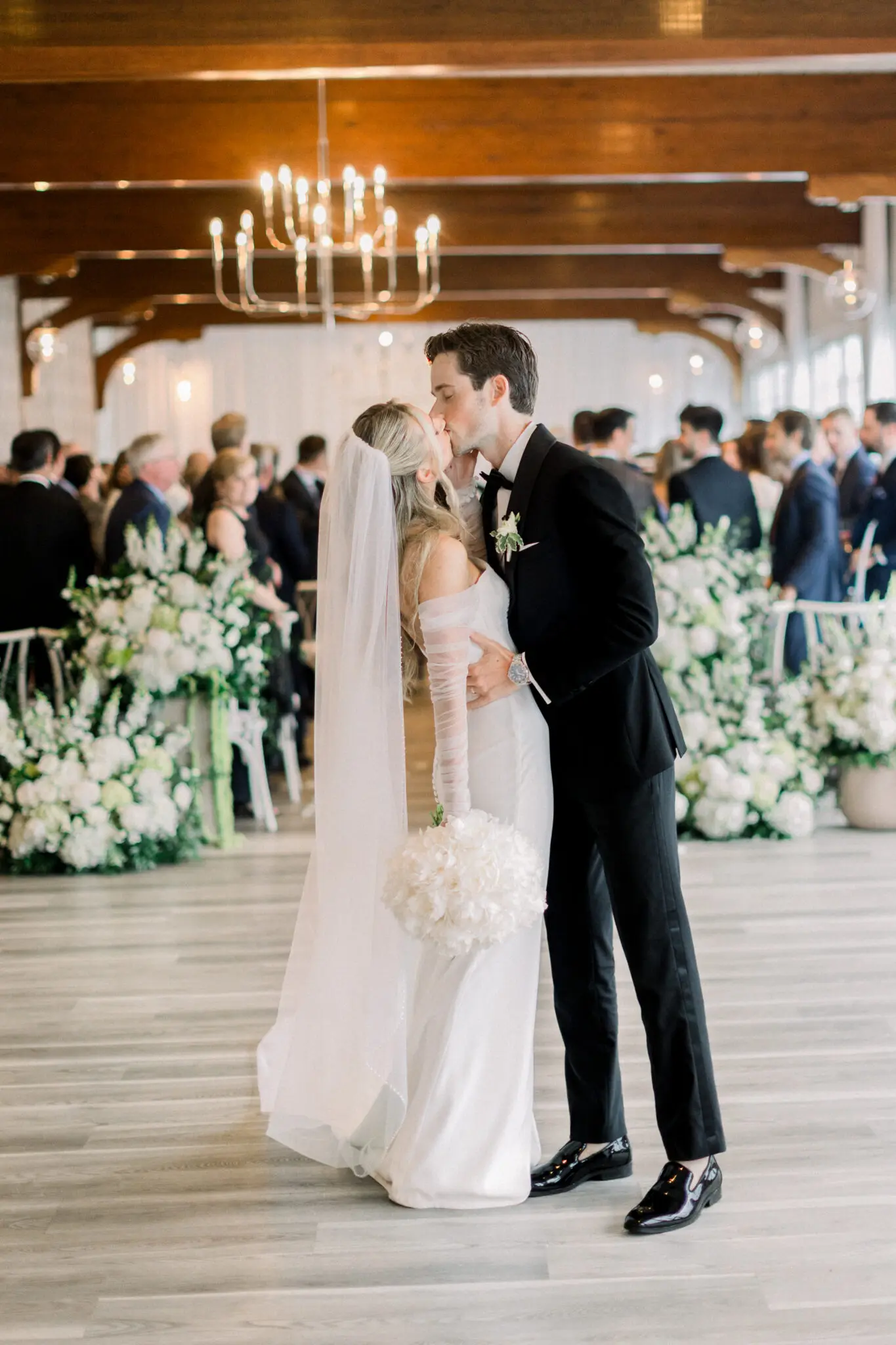 Kelly Dillon Wedding Photographer KellyDillonPhotographyWychmereWeddingPhotographyCapeCodWeddingPhotographerCapeCodWeddingPhotography99 scaled