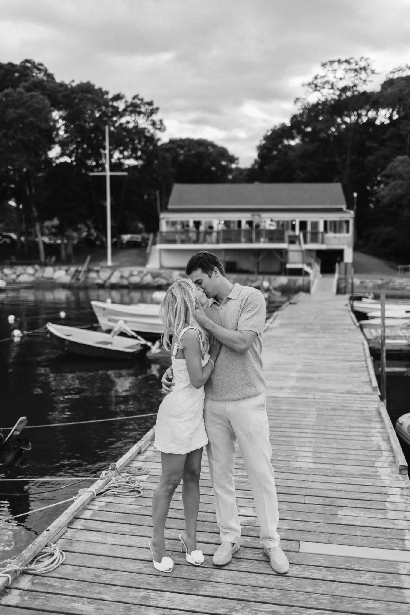 Kelly Dillon Wedding Photographer KellyDillonPhotographyWaquoitBayYachtClubPhotographyCapeCodWeddingPhotographerCapeCodWeddingPhotography33 scaled