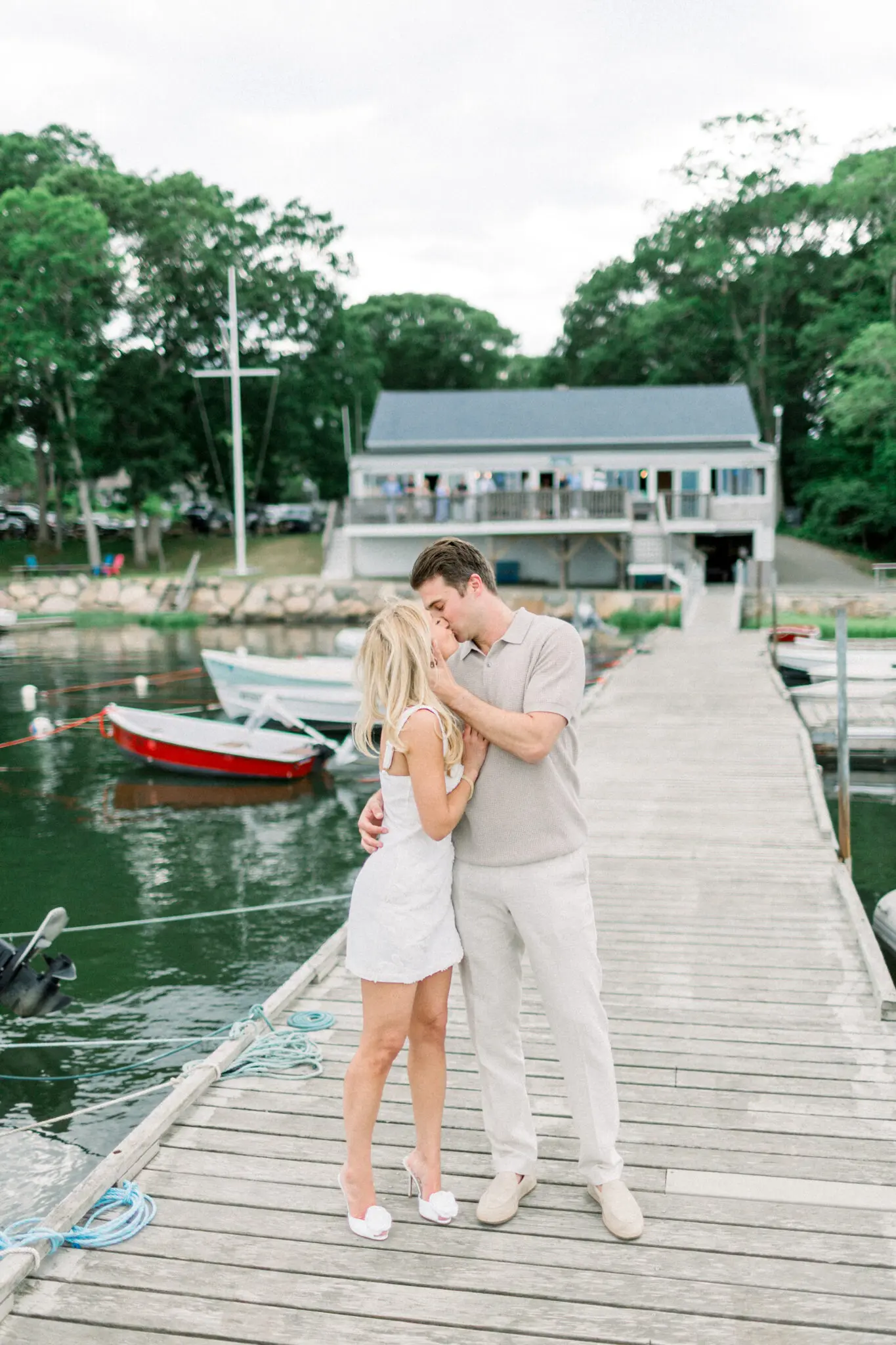 Kelly Dillon Wedding Photographer KellyDillonPhotographyWaquoitBayYachtClubPhotographyCapeCodWeddingPhotographerCapeCodWeddingPhotography5 scaled
