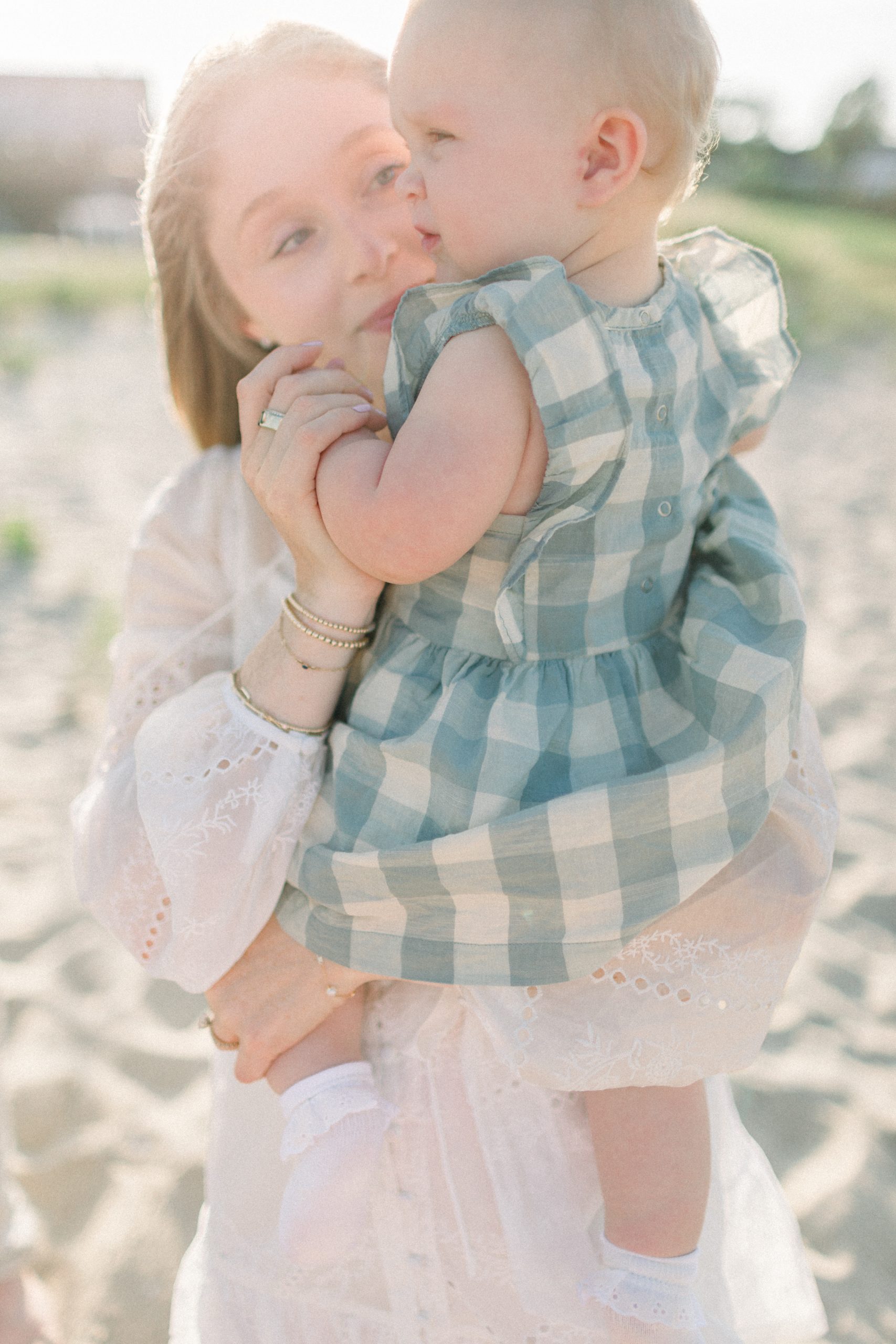 The Dates Chatham Bars Inn Cape Cod Family Photography 17 Kelly Dillon Wedding Photographer KellyDillonPhotographyChathamBarsInnFamilySessionCapeCodFamilyPhotogapherCapeCodWeddingPhotography18 scaled