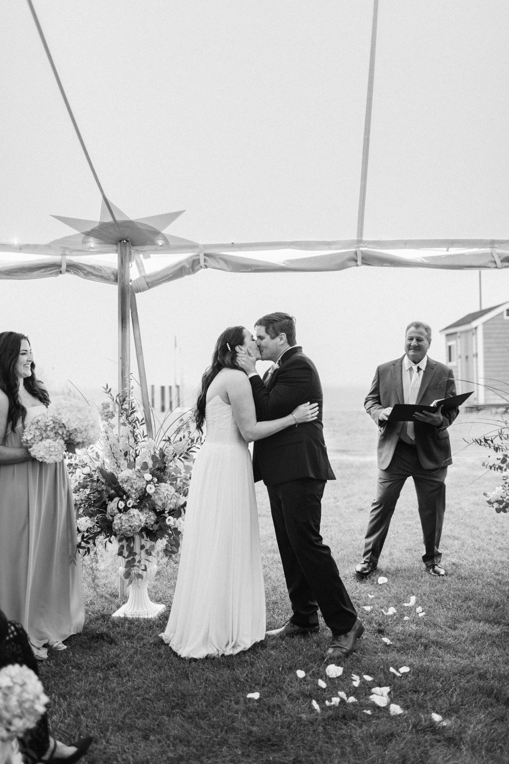 Kelly Dillon Wedding Photographer KellyDillonPhotographyShiningTidesMattapoisettCapeCodWeddingPhotogapherCapeCodWeddingPhotography47 scaled