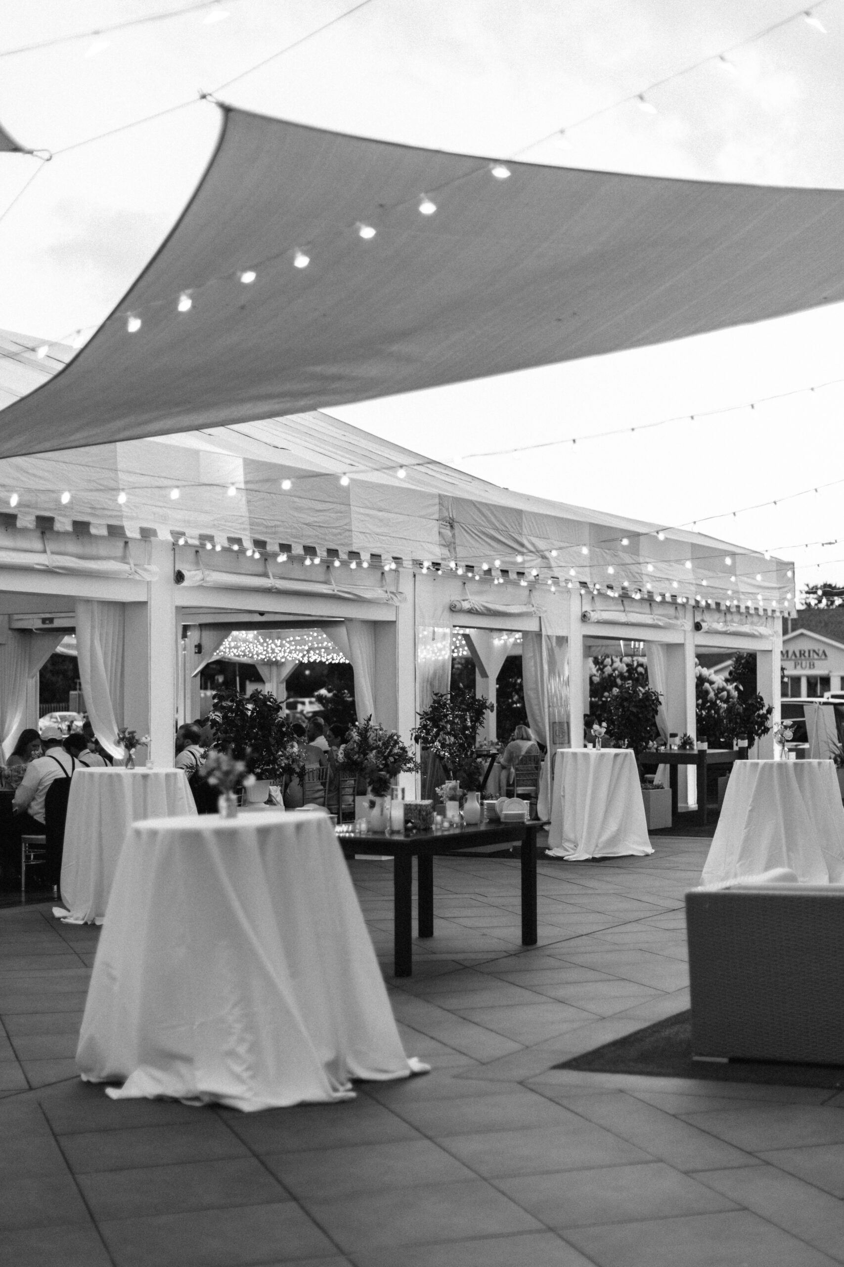 Hannah & Hunter Regatta Place Newport, RI Wedding 103 Kelly Dillon Wedding Photographer KellyDillonPhotographyRegattaPlaceWeddingPhotographyNewportRIWeddingPhotographyNewportRIWeddingPhotography102 scaled