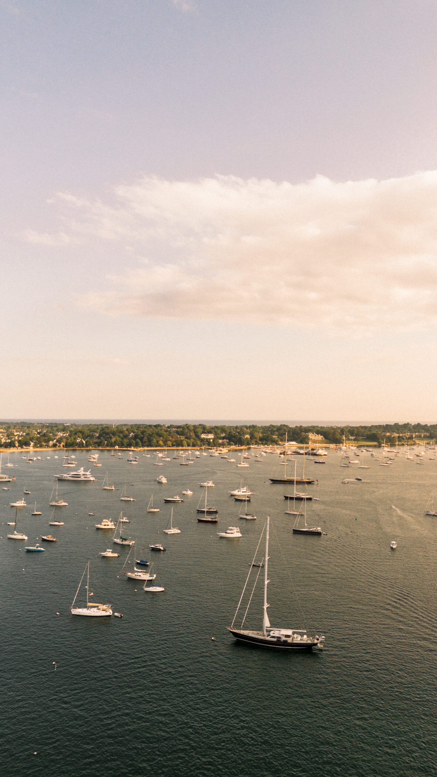 Hannah & Hunter Regatta Place Newport, RI Wedding 131 Kelly Dillon Wedding Photographer KellyDillonPhotographyRegattaPlaceWeddingPhotographyNewportRIWeddingPhotographyNewportRIWeddingPhotography131 scaled