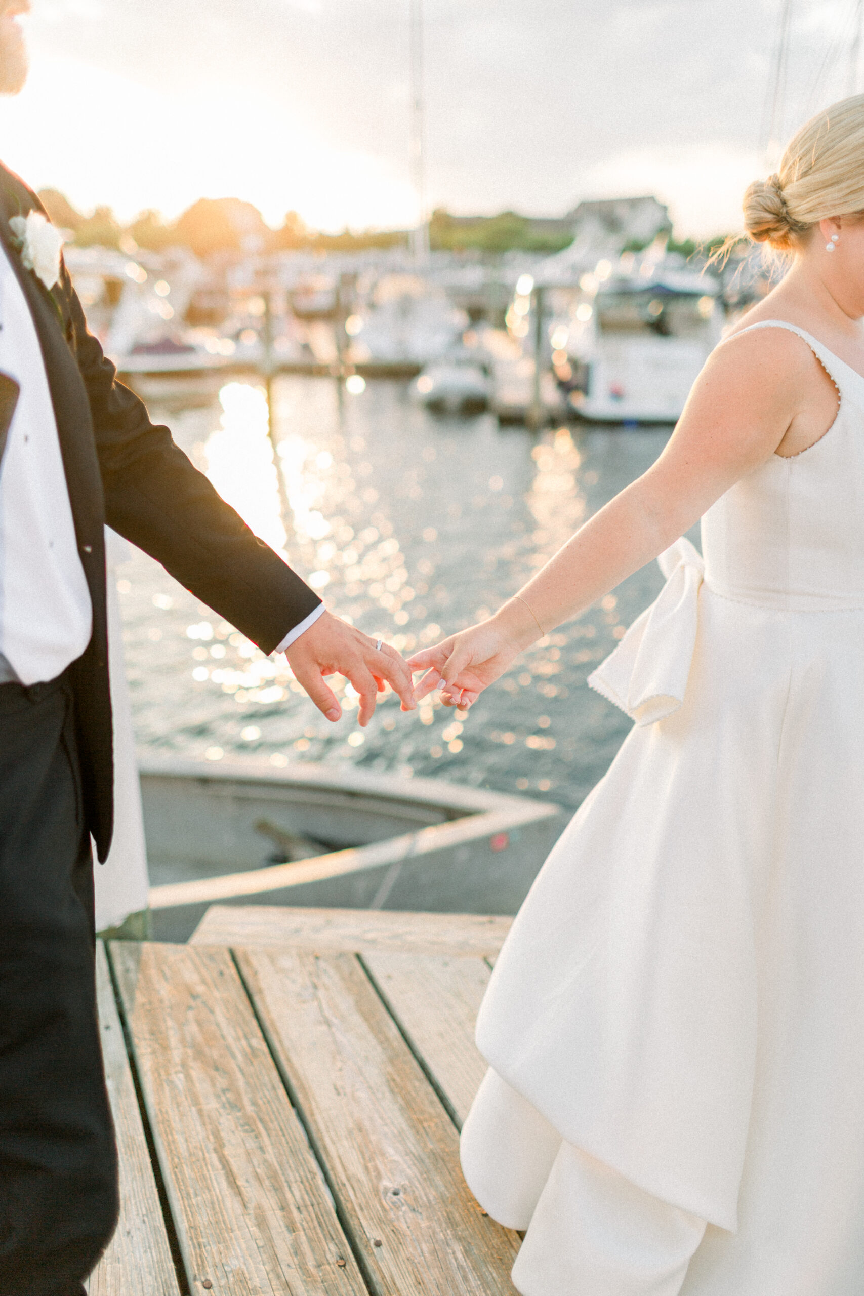 Hannah & Hunter Regatta Place Newport, RI Wedding 135 Kelly Dillon Wedding Photographer KellyDillonPhotographyRegattaPlaceWeddingPhotographyNewportRIWeddingPhotographyNewportRIWeddingPhotography135 scaled