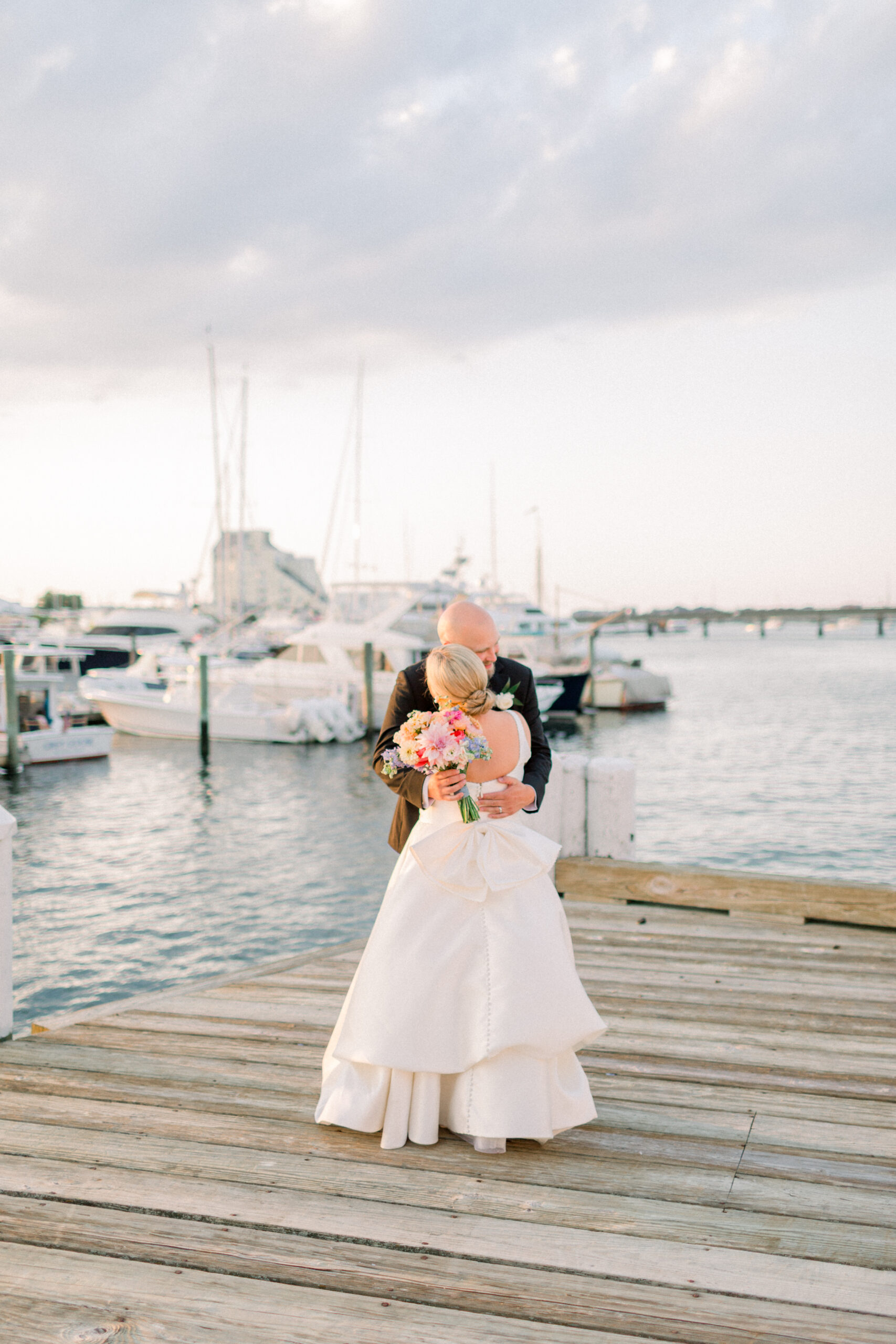 Hannah & Hunter Regatta Place Newport, RI Wedding 138 Kelly Dillon Wedding Photographer KellyDillonPhotographyRegattaPlaceWeddingPhotographyNewportRIWeddingPhotographyNewportRIWeddingPhotography138 scaled