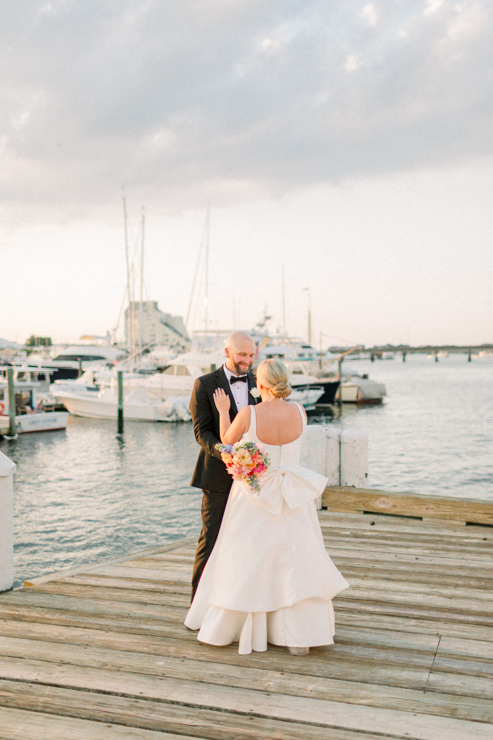 Hannah & Hunter Regatta Place Newport, RI Wedding 141 Kelly Dillon Wedding Photographer KellyDillonPhotographyRegattaPlaceWeddingPhotographyNewportRIWeddingPhotographyNewportRIWeddingPhotography141 scaled