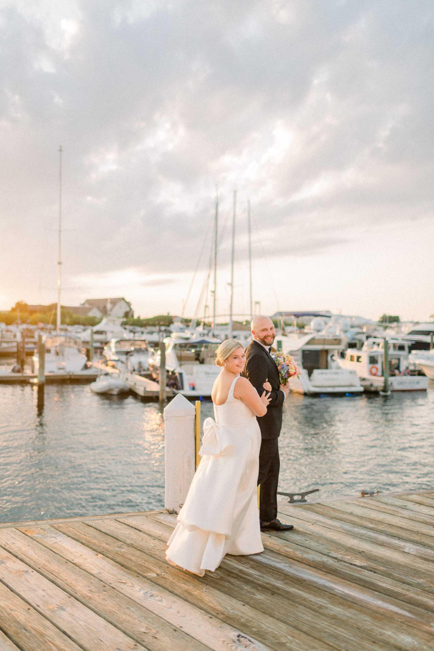 Hannah & Hunter Regatta Place Newport, RI Wedding 143 Kelly Dillon Wedding Photographer KellyDillonPhotographyRegattaPlaceWeddingPhotographyNewportRIWeddingPhotographyNewportRIWeddingPhotography143 scaled