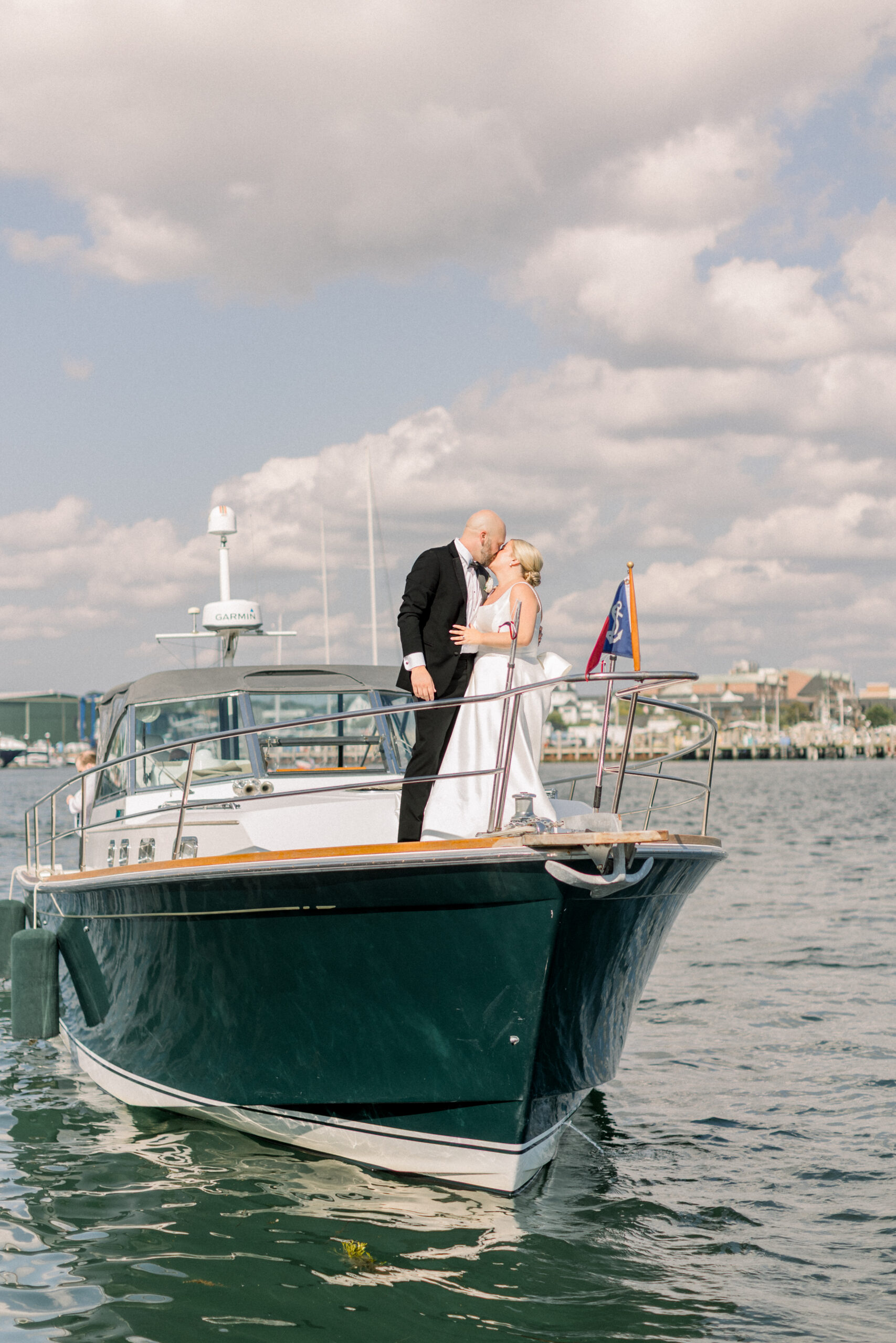 Hannah & Hunter Regatta Place Newport, RI Wedding 3 Kelly Dillon Wedding Photographer KellyDillonPhotographyRegattaPlaceWeddingPhotographyNewportRIWeddingPhotographyNewportRIWeddingPhotography4 scaled