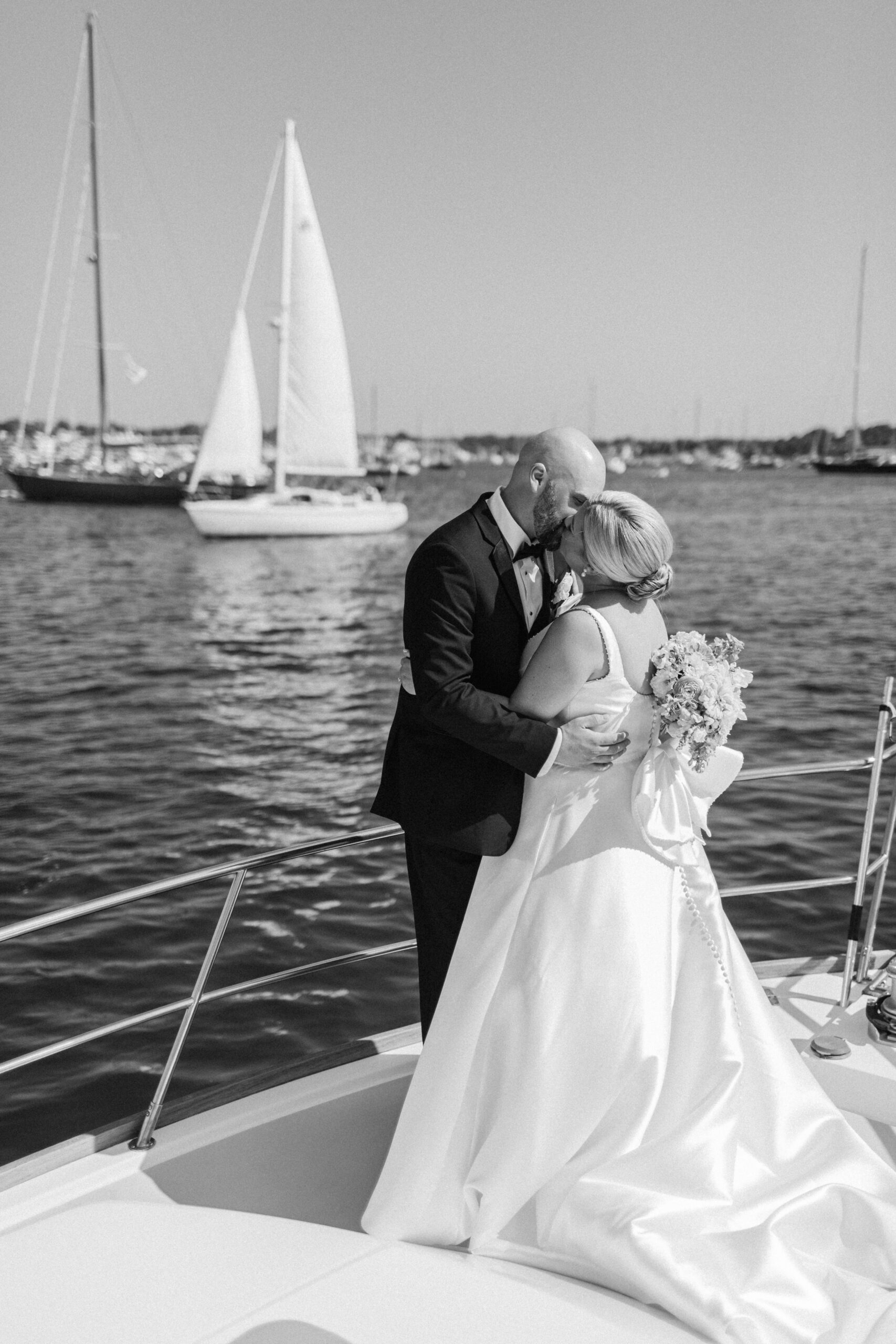 Hannah & Hunter Regatta Place Newport, RI Wedding 67 Kelly Dillon Wedding Photographer KellyDillonPhotographyRegattaPlaceWeddingPhotographyNewportRIWeddingPhotographyNewportRIWeddingPhotography67 scaled