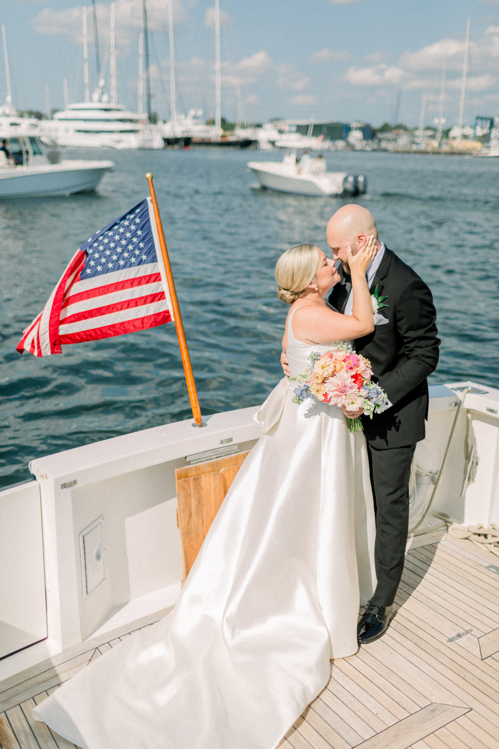 Hannah & Hunter Regatta Place Newport, RI Wedding 69 Kelly Dillon Wedding Photographer KellyDillonPhotographyRegattaPlaceWeddingPhotographyNewportRIWeddingPhotographyNewportRIWeddingPhotography69 scaled