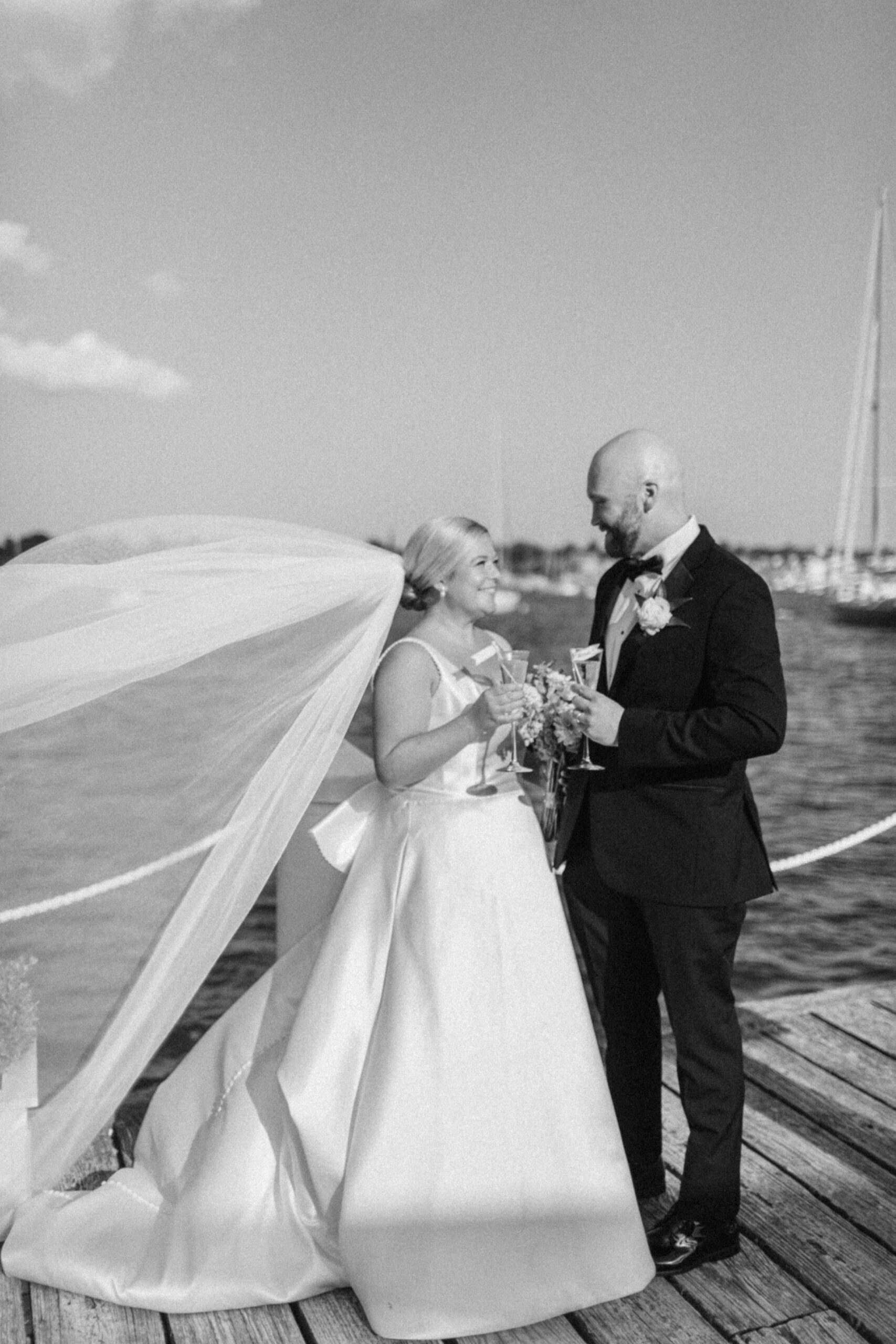 Hannah & Hunter Regatta Place Newport, RI Wedding 88 Kelly Dillon Wedding Photographer KellyDillonPhotographyRegattaPlaceWeddingPhotographyNewportRIWeddingPhotographyNewportRIWeddingPhotography88 scaled