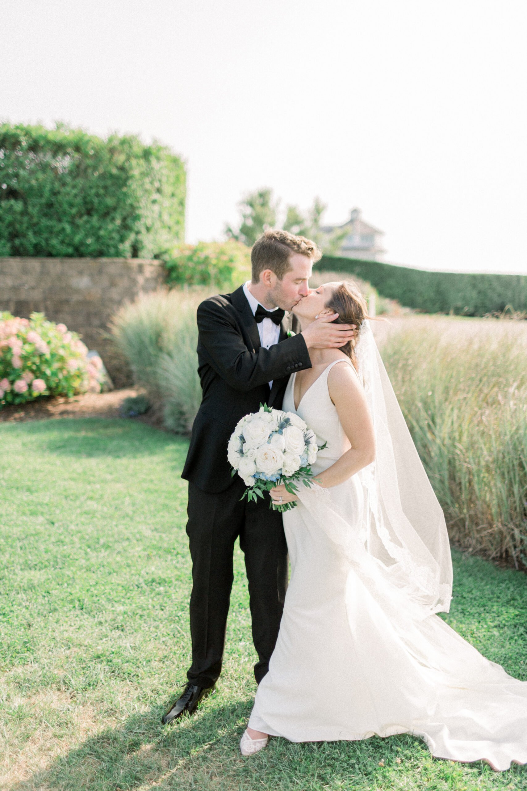 Kelly Dillon Wedding Photographer KellyDillonPhotographyWychmereWeddingPhotographyCapeCodWeddingPhotogapherCapeCodWeddingPhotography73 scaled